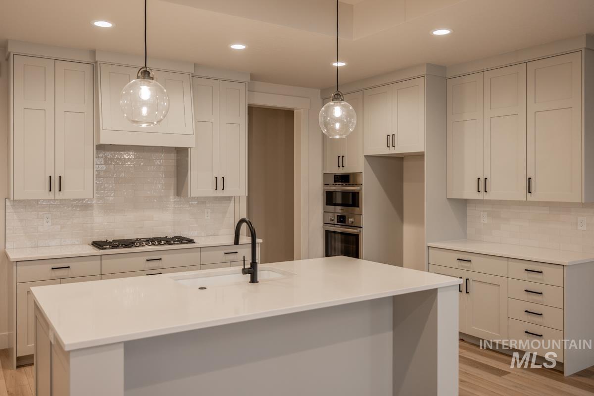 989 E Escalation St, Meridian, Idaho 83642, 3 Bedrooms, 2.5 Bathrooms, Residential For Sale, Price $594,900, 98987203