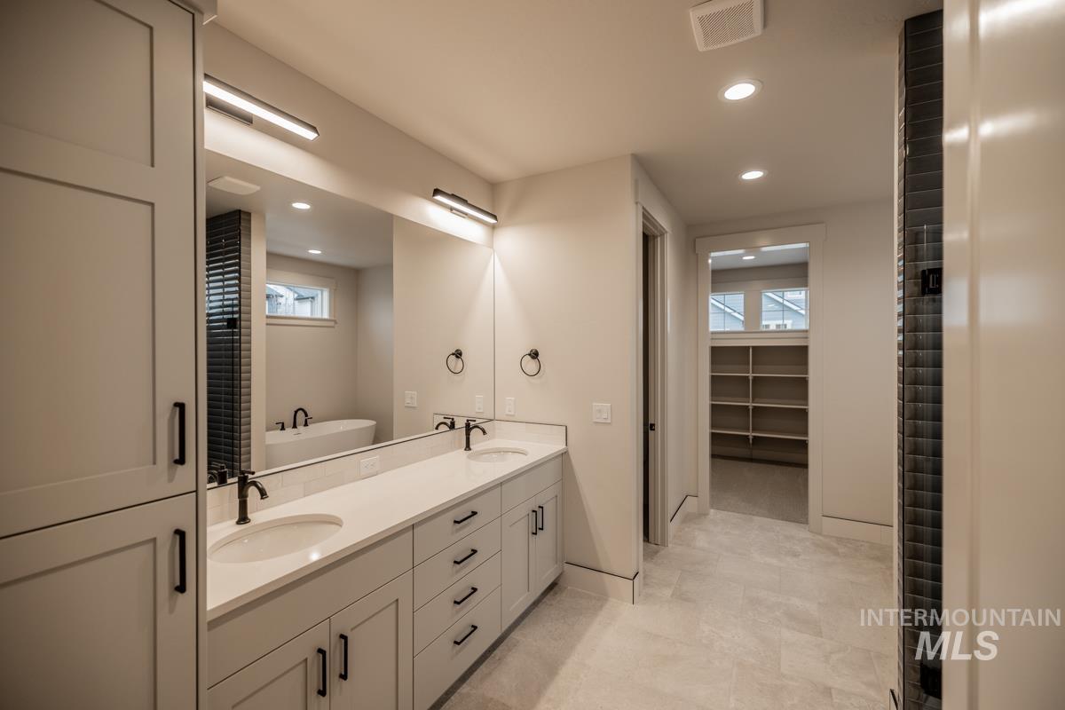 989 E Escalation St, Meridian, Idaho 83642, 3 Bedrooms, 2.5 Bathrooms, Residential For Sale, Price $594,900, 98987203