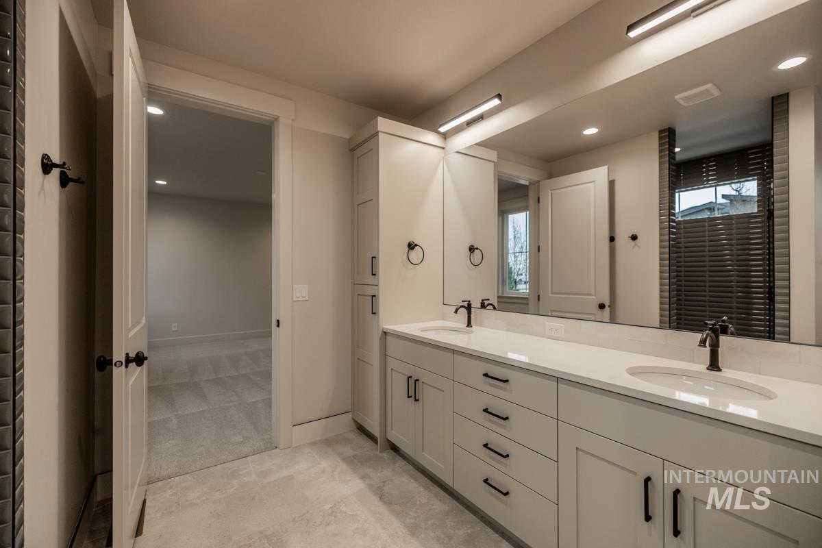 989 E Escalation St, Meridian, Idaho 83642, 3 Bedrooms, 2.5 Bathrooms, Residential For Sale, Price $594,900, 98987203