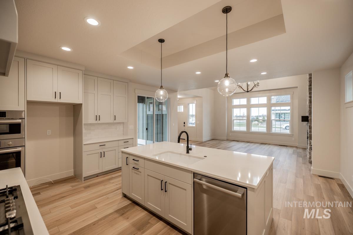 989 E Escalation St, Meridian, Idaho 83642, 3 Bedrooms, 2.5 Bathrooms, Residential For Sale, Price $594,900, 98987203