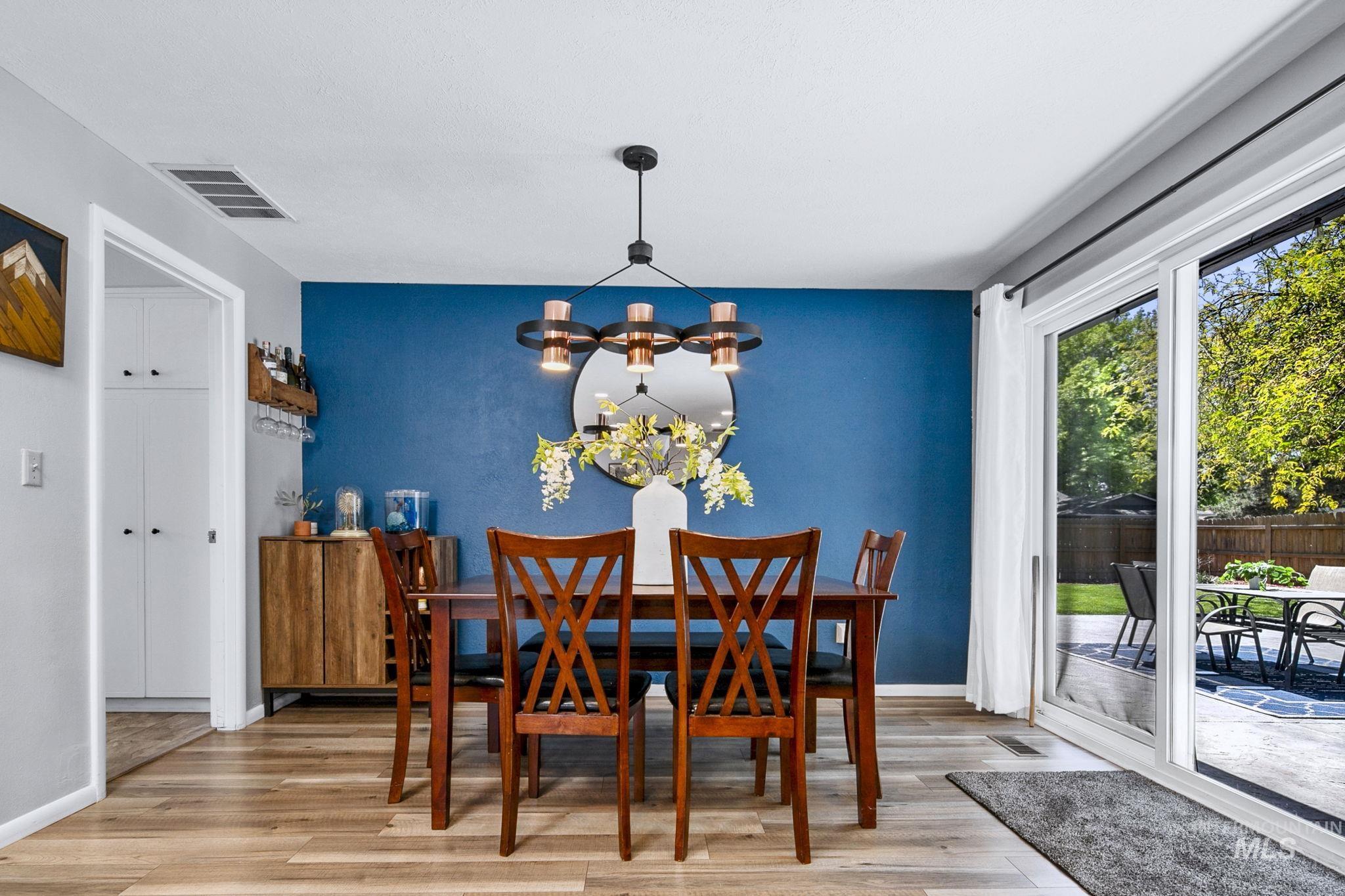 2135 N Dalton Ave, Boise, Idaho 83704, 3 Bedrooms, 2 Bathrooms, Residential For Sale, Price $479,900, 98987204