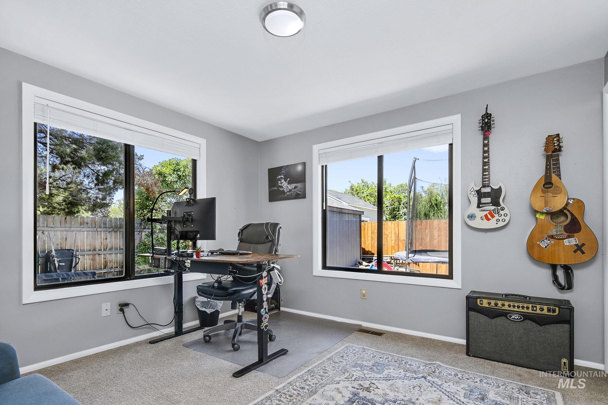 2135 N Dalton Ave, Boise, Idaho 83704, 3 Bedrooms, 2 Bathrooms, Residential For Sale, Price $479,900, 98987204