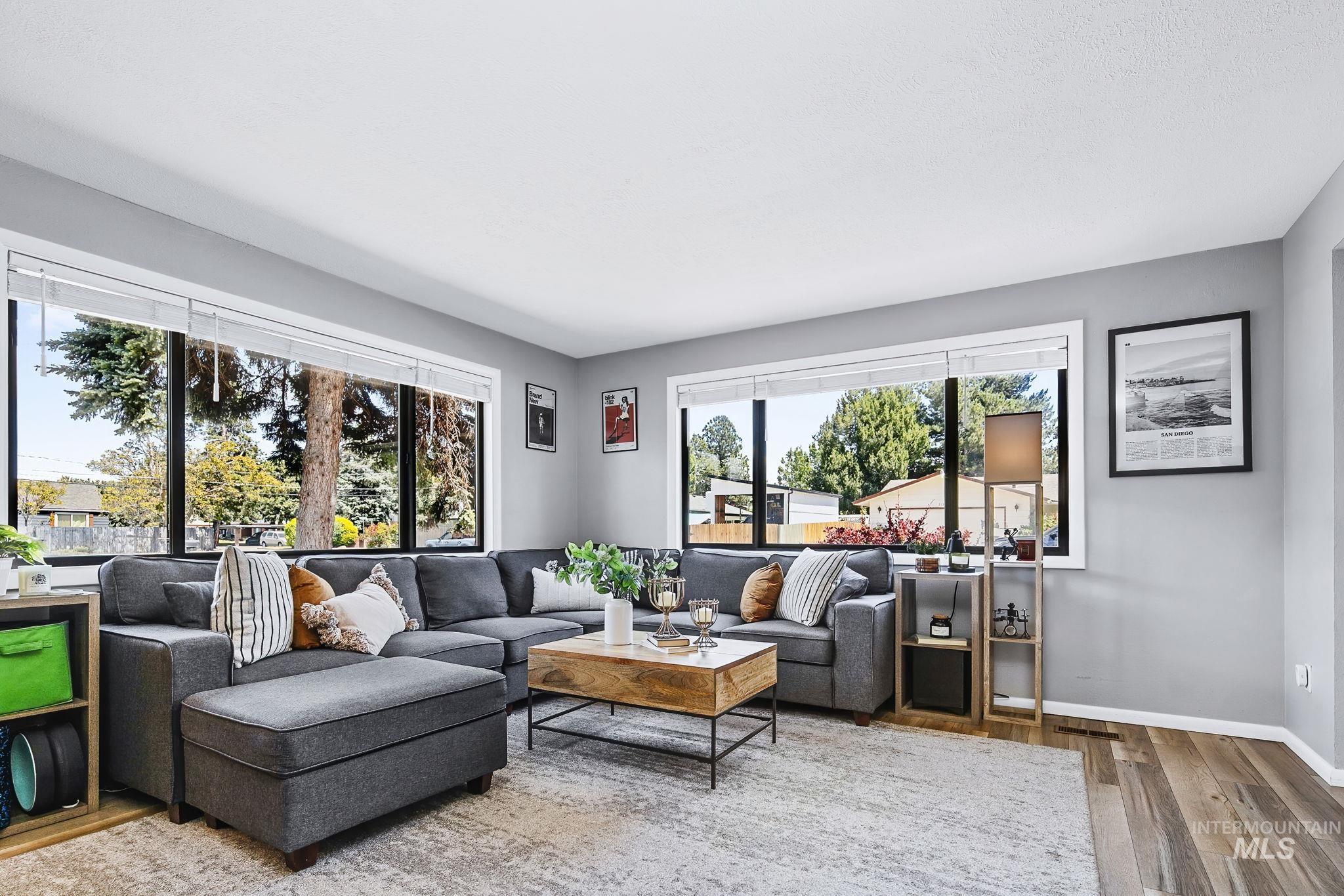 2135 N Dalton Ave, Boise, Idaho 83704, 3 Bedrooms, 2 Bathrooms, Residential For Sale, Price $479,900, 98987204