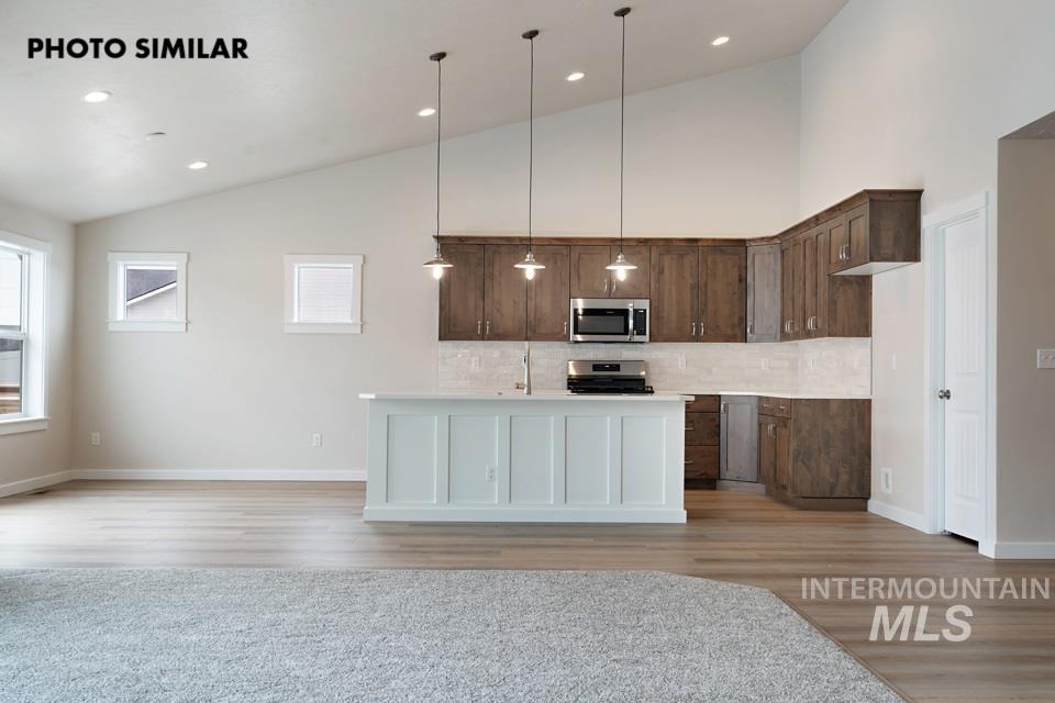 1645 Haystack, Emmett, Idaho 83617, 5 Bedrooms, 3 Bathrooms, Residential For Sale, Price $553,399, 98987209