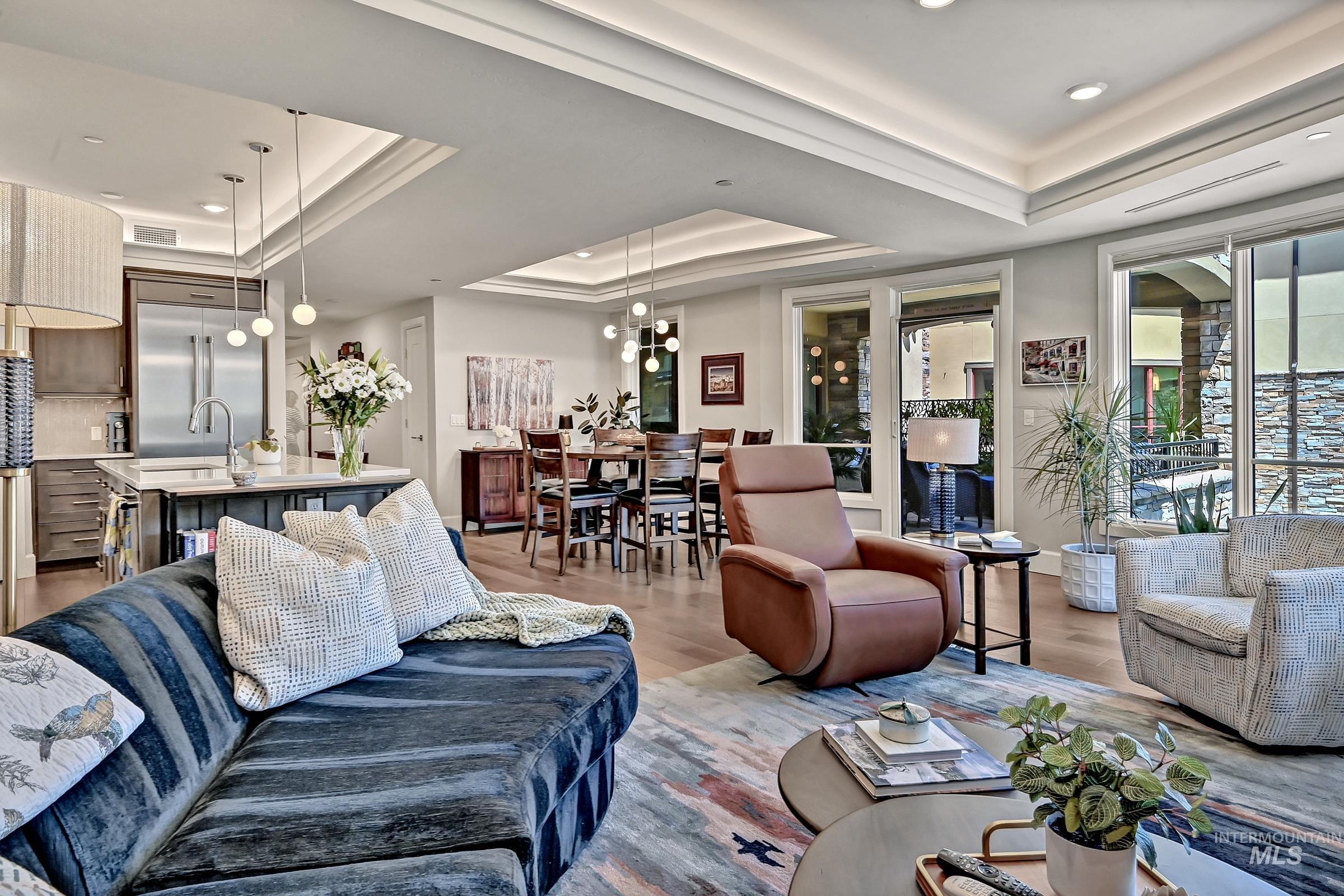 3075 W Crescent Rim Dr Apt 206, Boise, Idaho 83706-3067, 2 Bedrooms, 2.5 Bathrooms, Residential For Sale, Price $1,000,000, 98987210