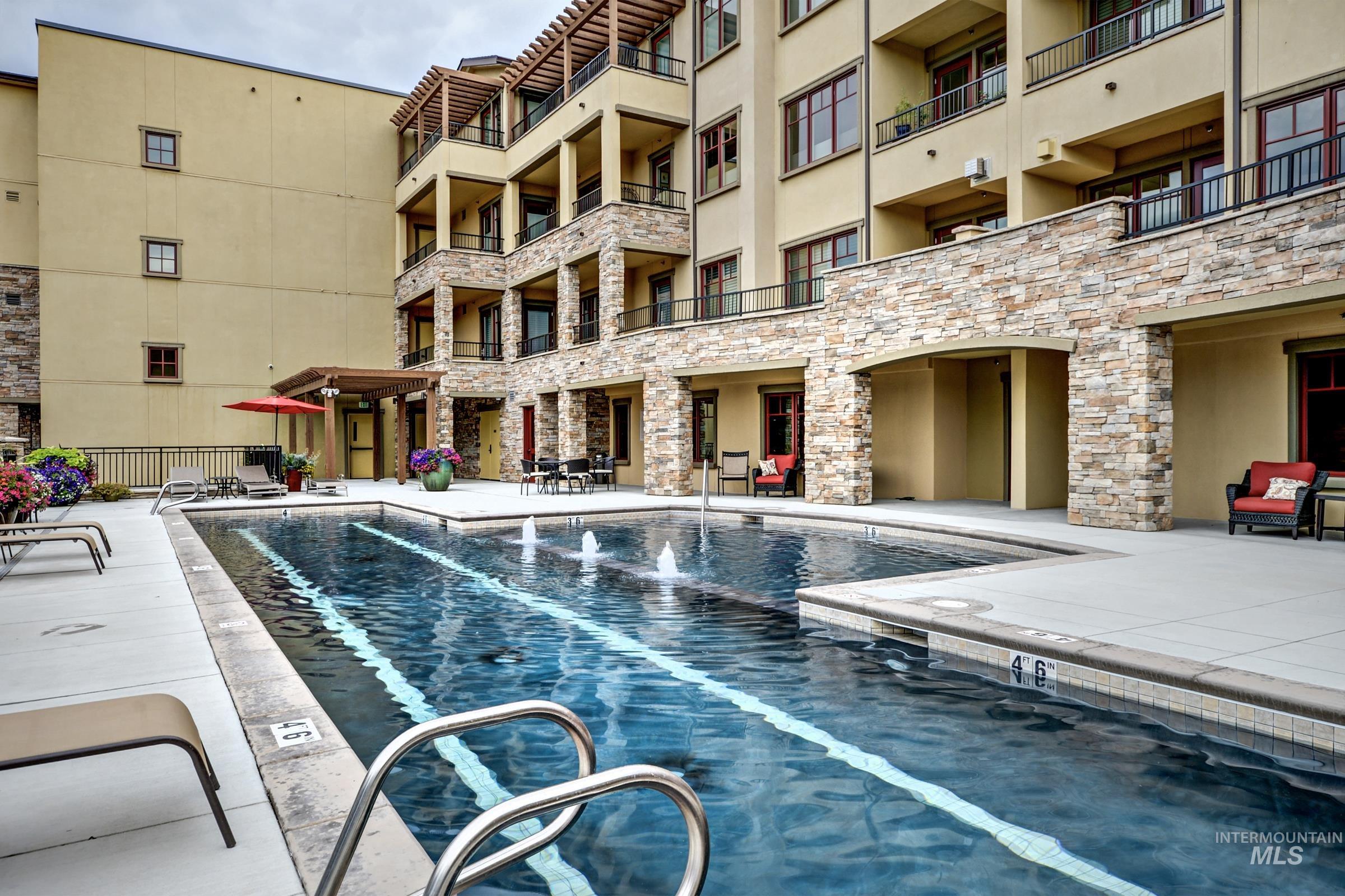3075 W Crescent Rim Dr Apt 206, Boise, Idaho 83706-3067, 2 Bedrooms, 2.5 Bathrooms, Residential For Sale, Price $1,000,000, 98987210