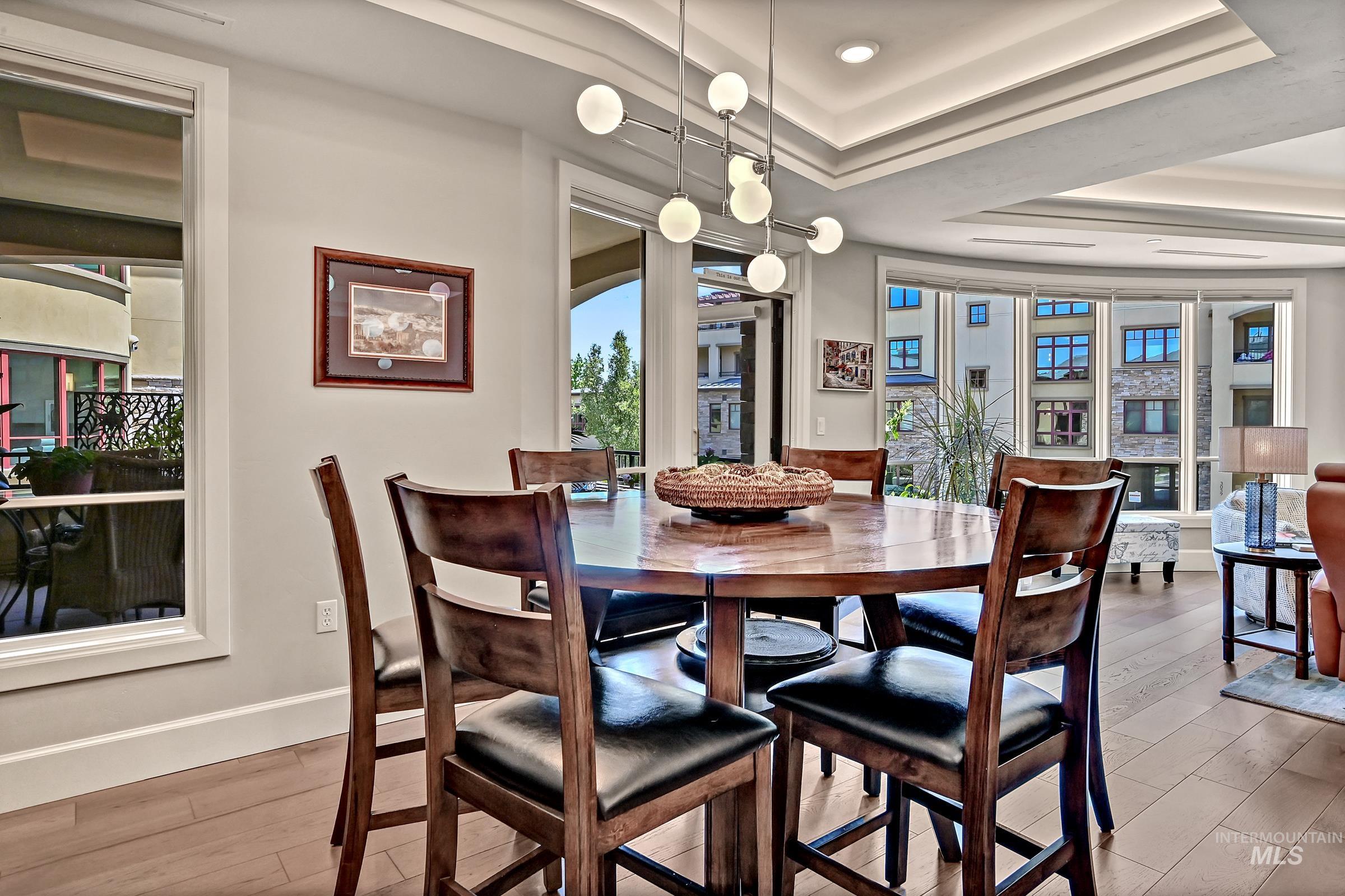 3075 W Crescent Rim Dr Apt 206, Boise, Idaho 83706-3067, 2 Bedrooms, 2.5 Bathrooms, Residential For Sale, Price $1,000,000, 98987210
