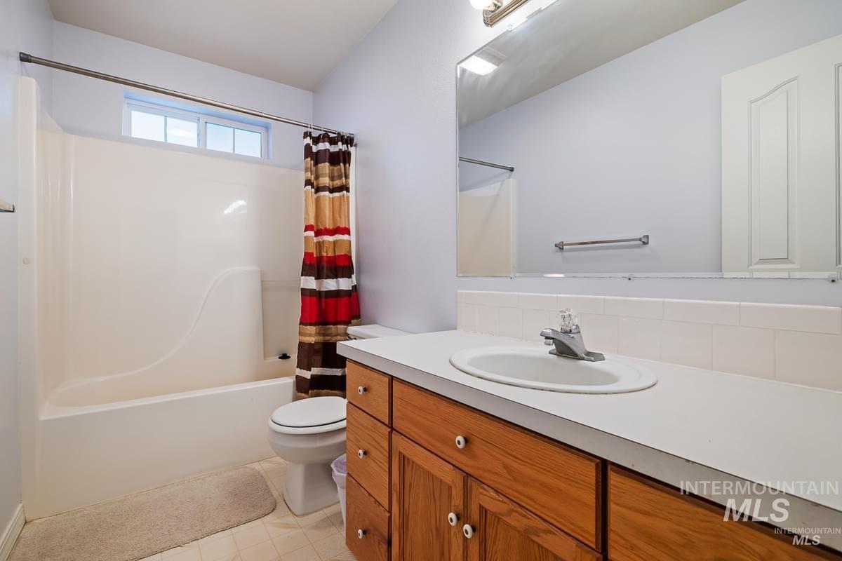 2918 Airport Ave, Caldwell, Idaho 83605, 2 Bedrooms, 2 Bathrooms, Residential For Sale, Price $315,000, 98987212