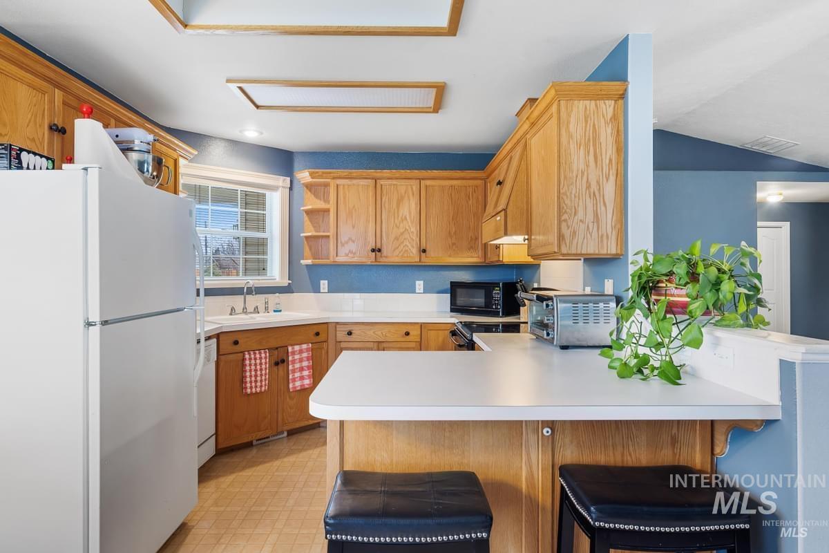 2918 Airport Ave, Caldwell, Idaho 83605, 2 Bedrooms, 2 Bathrooms, Residential For Sale, Price $315,000, 98987212