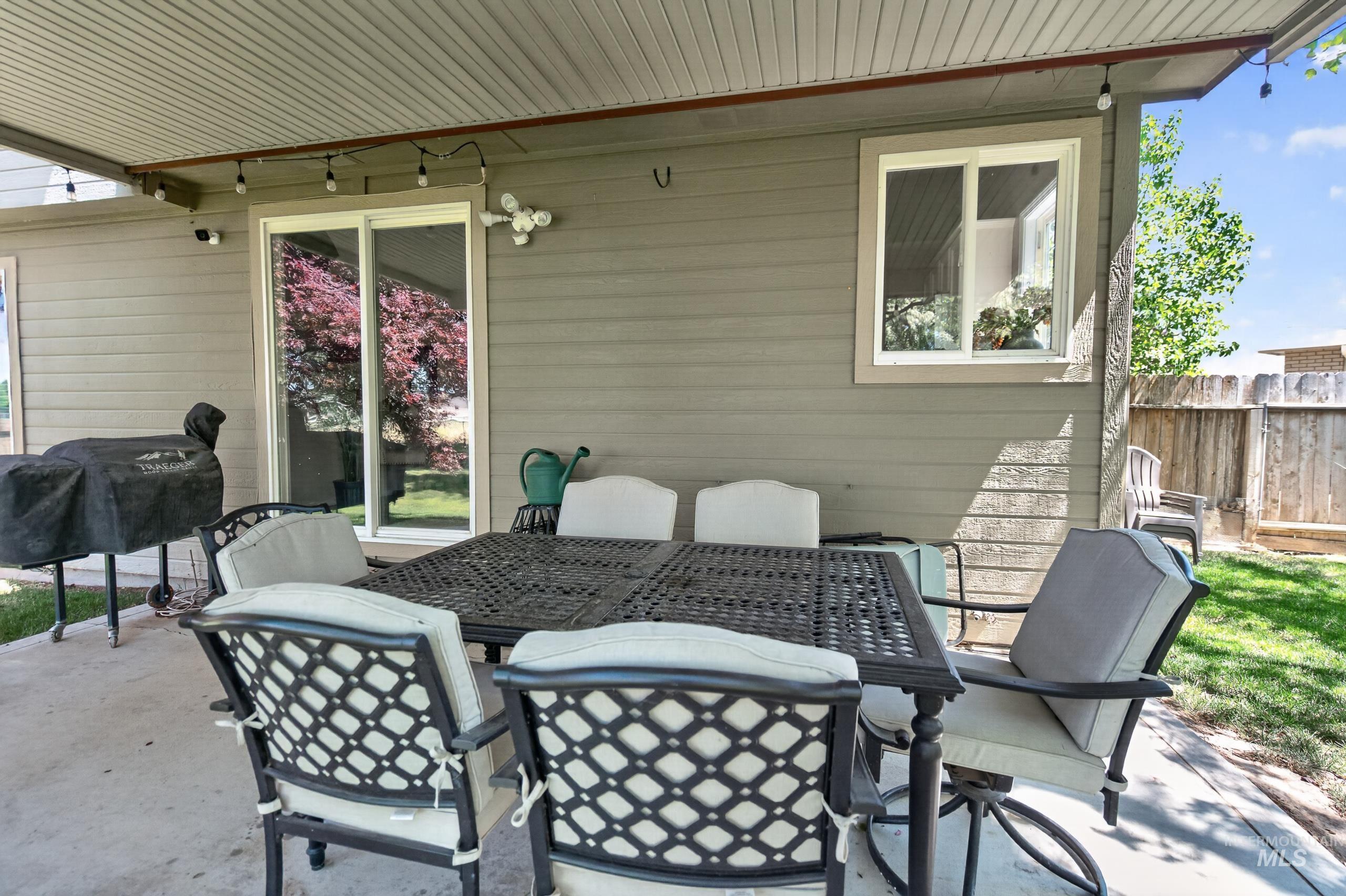 1627 Thorn Creek Ct., Nampa, Idaho 83686, 3 Bedrooms, 2.5 Bathrooms, Residential For Sale, Price $489,000, 98987213