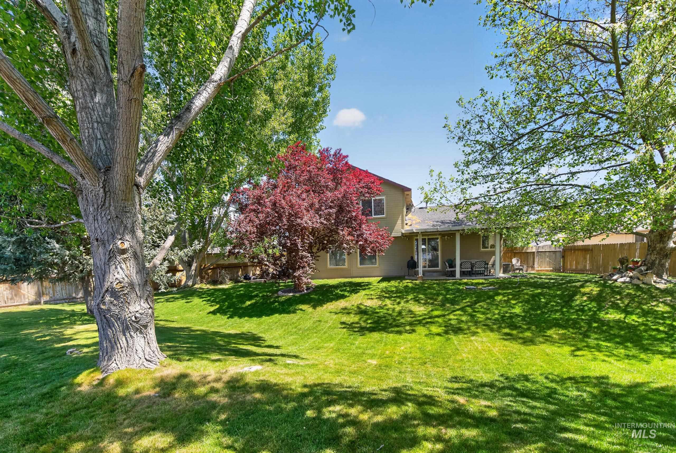 1627 Thorn Creek Ct., Nampa, Idaho 83686, 3 Bedrooms, 2.5 Bathrooms, Residential For Sale, Price $489,000, 98987213