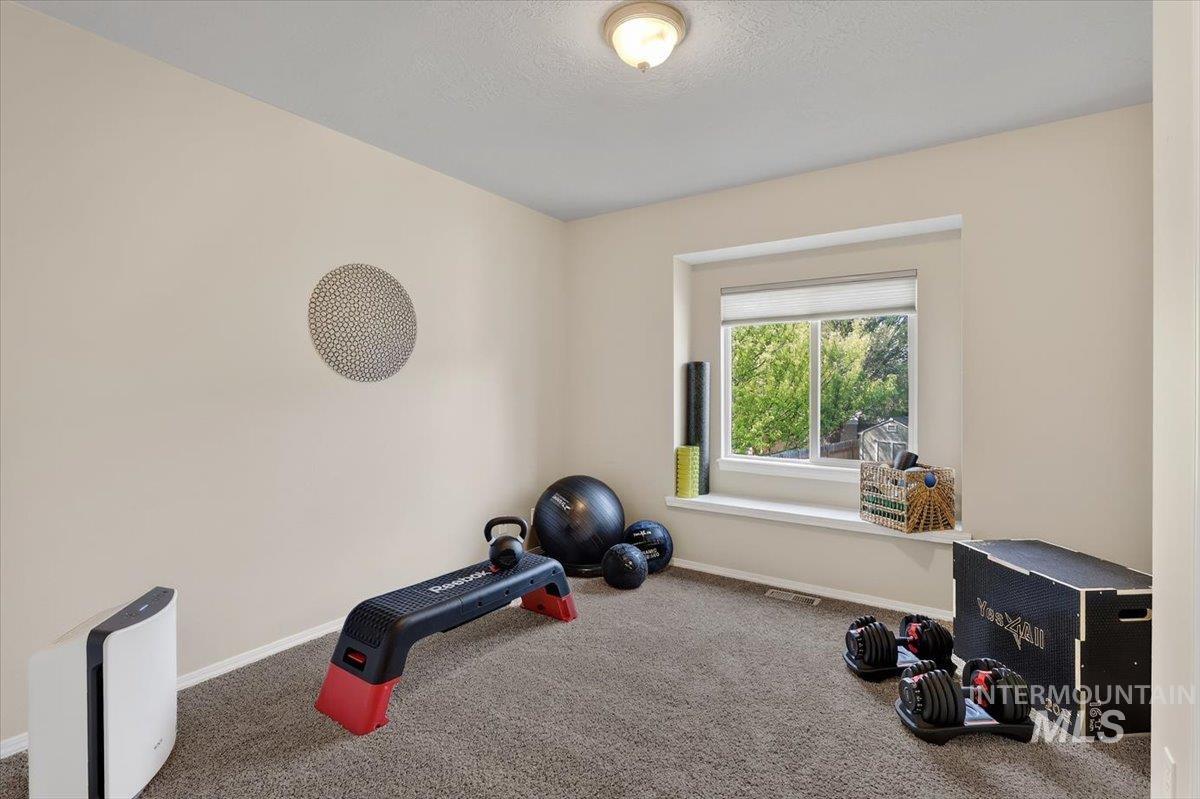 16451 Rainbow Drive, Nampa, Idaho 83687, 4 Bedrooms, 2.5 Bathrooms, Residential For Sale, Price $425,000, 98987215