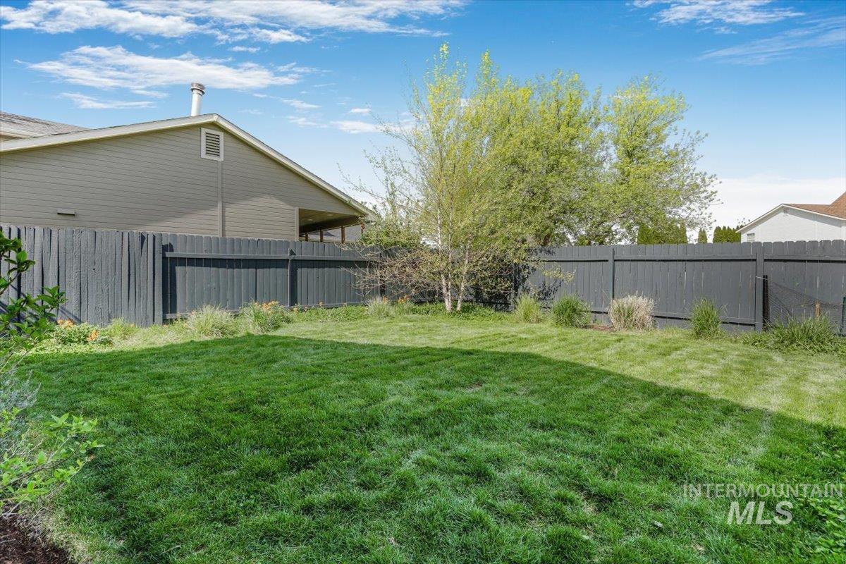 16451 Rainbow Drive, Nampa, Idaho 83687, 4 Bedrooms, 2.5 Bathrooms, Residential For Sale, Price $425,000, 98987215