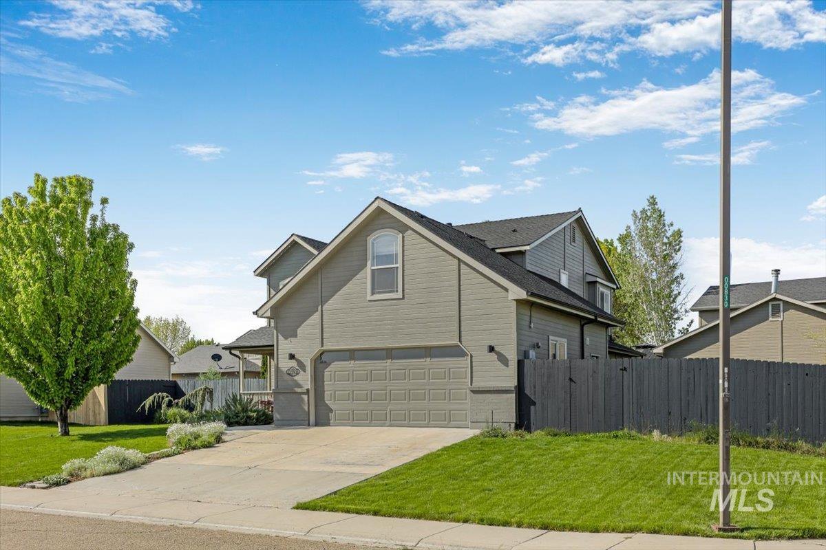 16451 Rainbow Drive, Nampa, Idaho 83687, 4 Bedrooms, 2.5 Bathrooms, Residential For Sale, Price $425,000, 98987215