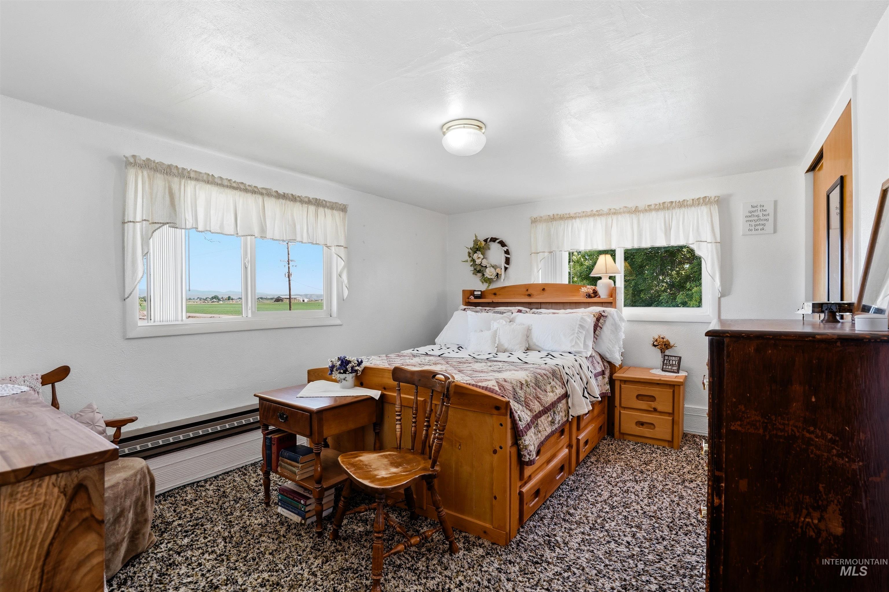 8600 Hillview RD, Emmett, Idaho 83617, 3 Bedrooms, 2 Bathrooms, Farm & Ranch For Sale, Price $899,000, 98987218