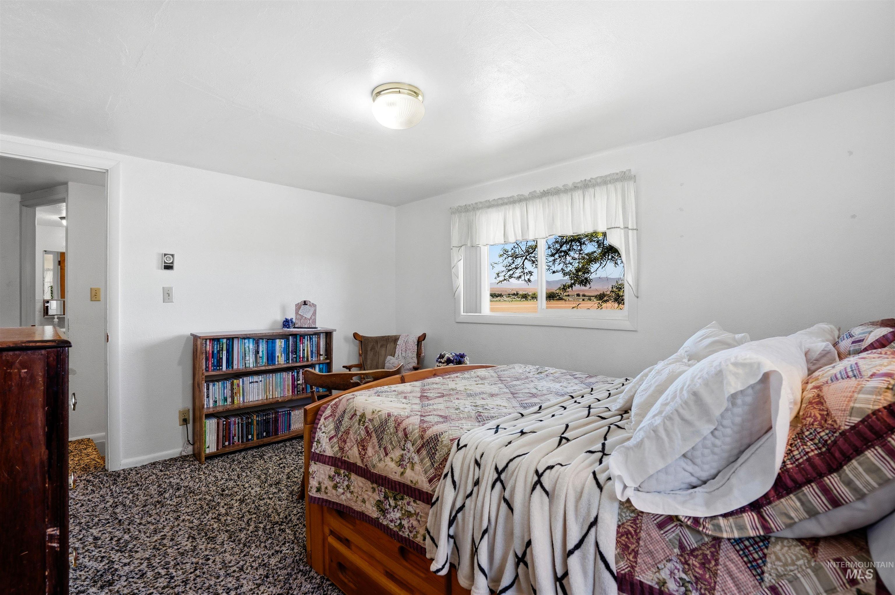 8600 Hillview RD, Emmett, Idaho 83617, 3 Bedrooms, 2 Bathrooms, Farm & Ranch For Sale, Price $899,000, 98987218
