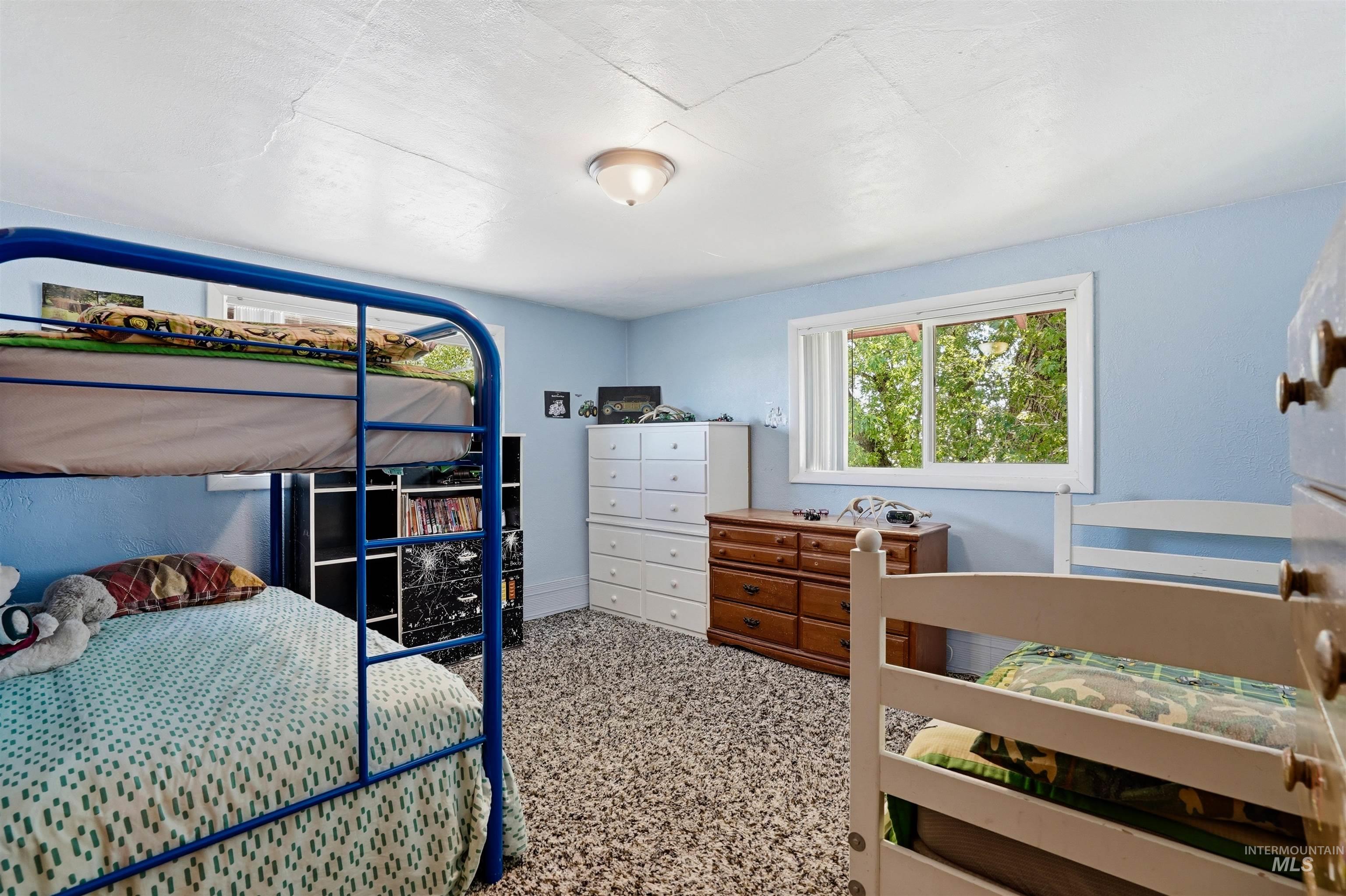 8600 Hillview RD, Emmett, Idaho 83617, 3 Bedrooms, 2 Bathrooms, Farm & Ranch For Sale, Price $899,000, 98987218