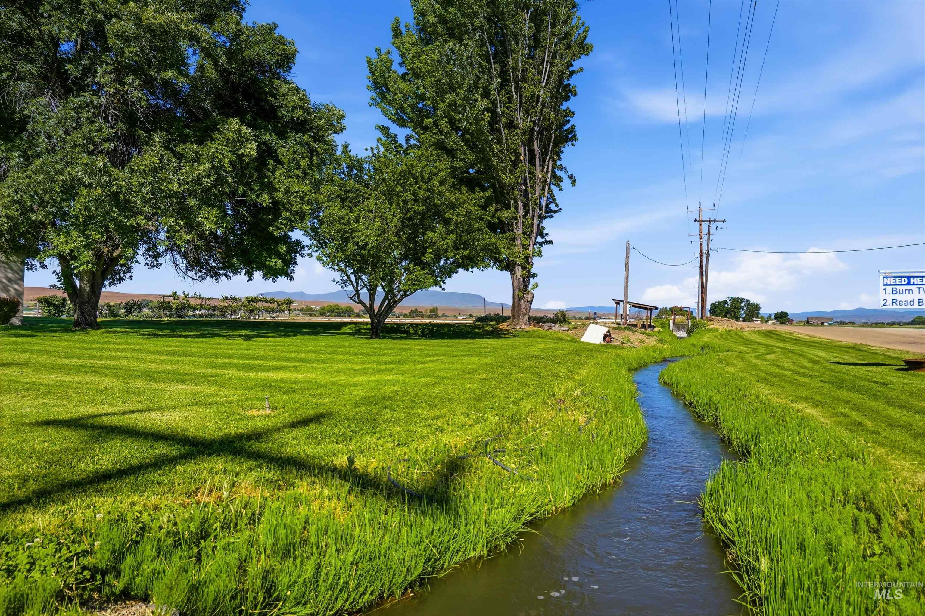 8600 Hillview RD, Emmett, Idaho 83617, 3 Bedrooms, 2 Bathrooms, Farm & Ranch For Sale, Price $899,000, 98987218