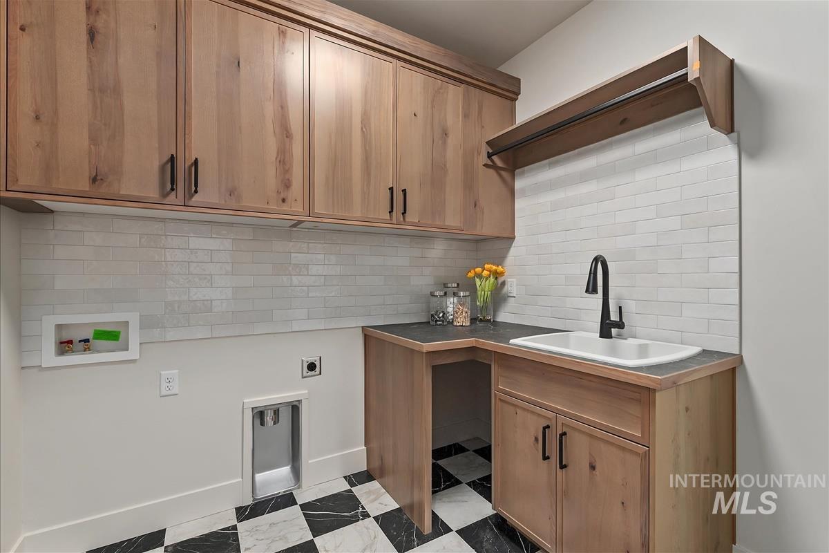 6765 N Willowside Ave, Meridian, Idaho 83646, 3 Bedrooms, 2.5 Bathrooms, Residential For Sale, Price $849,900, 98987220