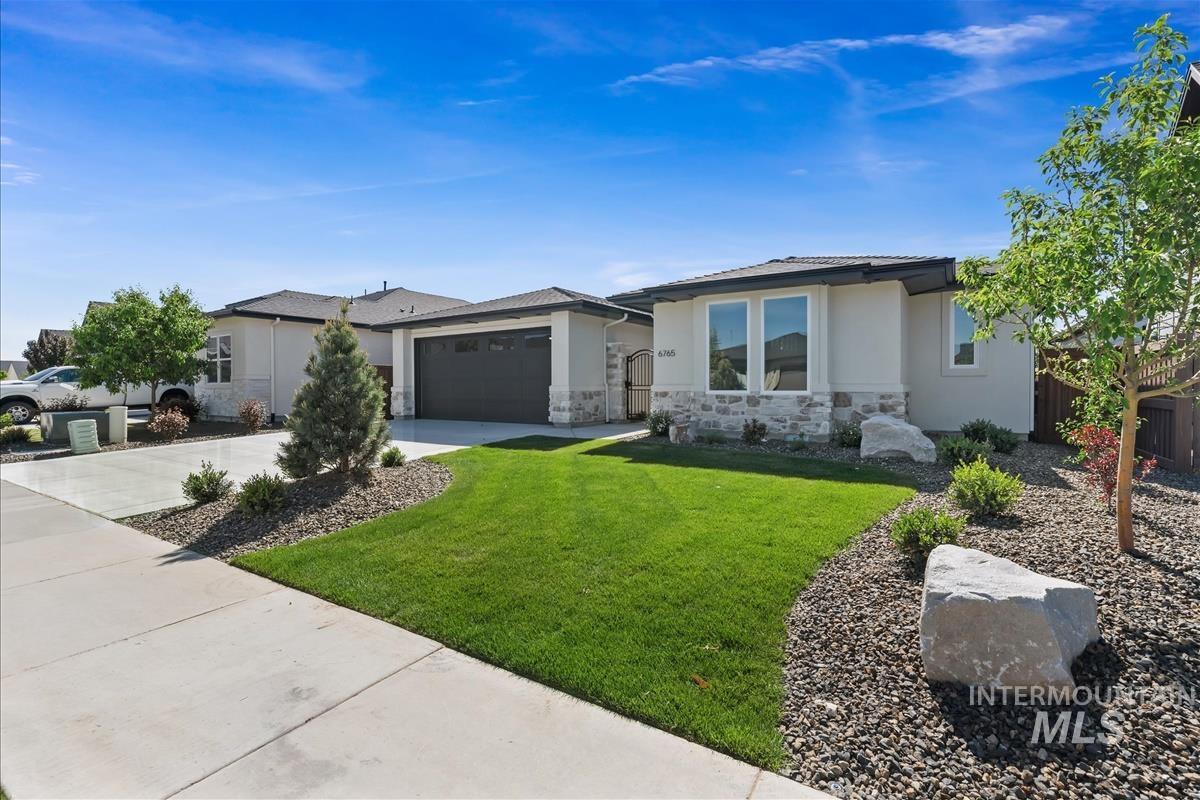 6765 N Willowside Ave, Meridian, Idaho 83646, 3 Bedrooms, 2.5 Bathrooms, Residential For Sale, Price $849,900, 98987220