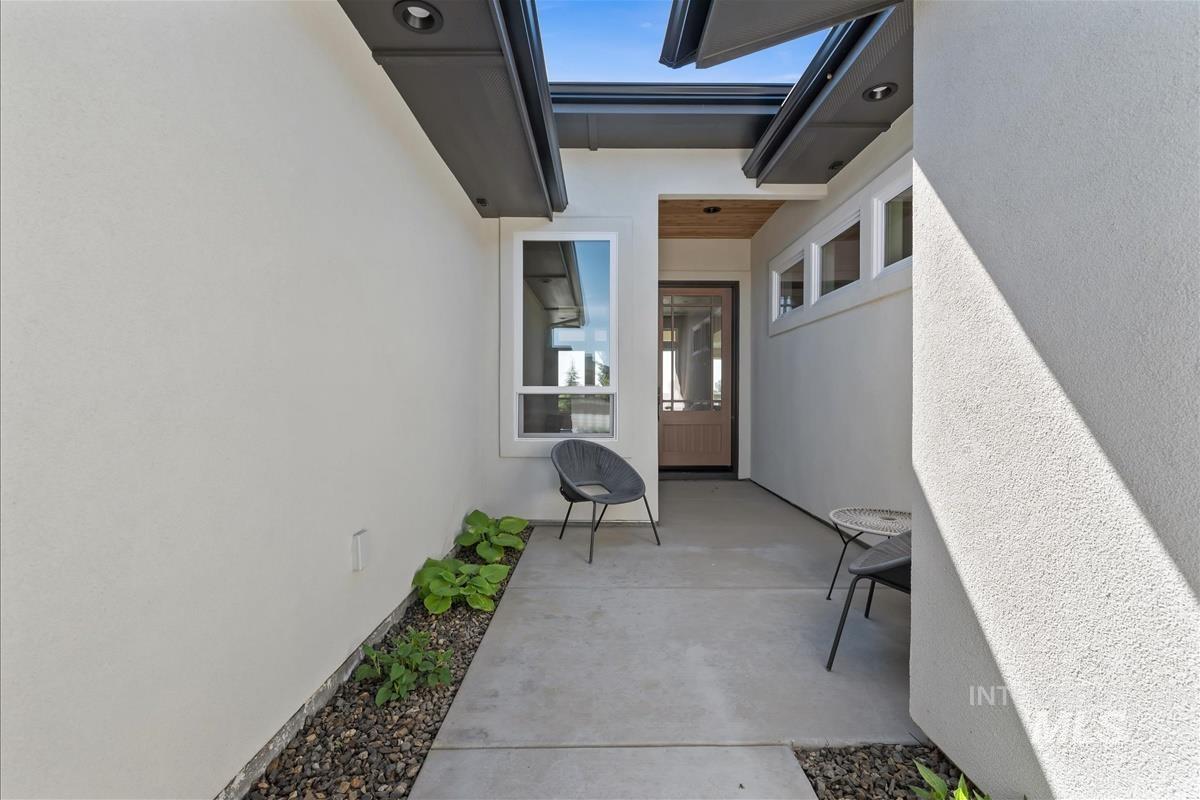6765 N Willowside Ave, Meridian, Idaho 83646, 3 Bedrooms, 2.5 Bathrooms, Residential For Sale, Price $849,900, 98987220