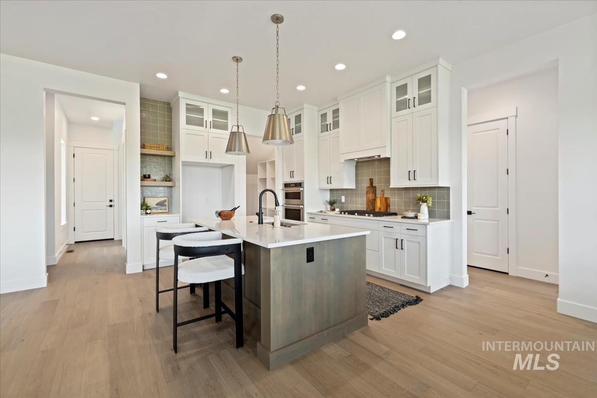 11179 S Corballis Ln, Kuna, Idaho 83634, 3 Bedrooms, 3 Bathrooms, Residential For Sale, Price $699,880, 98987221