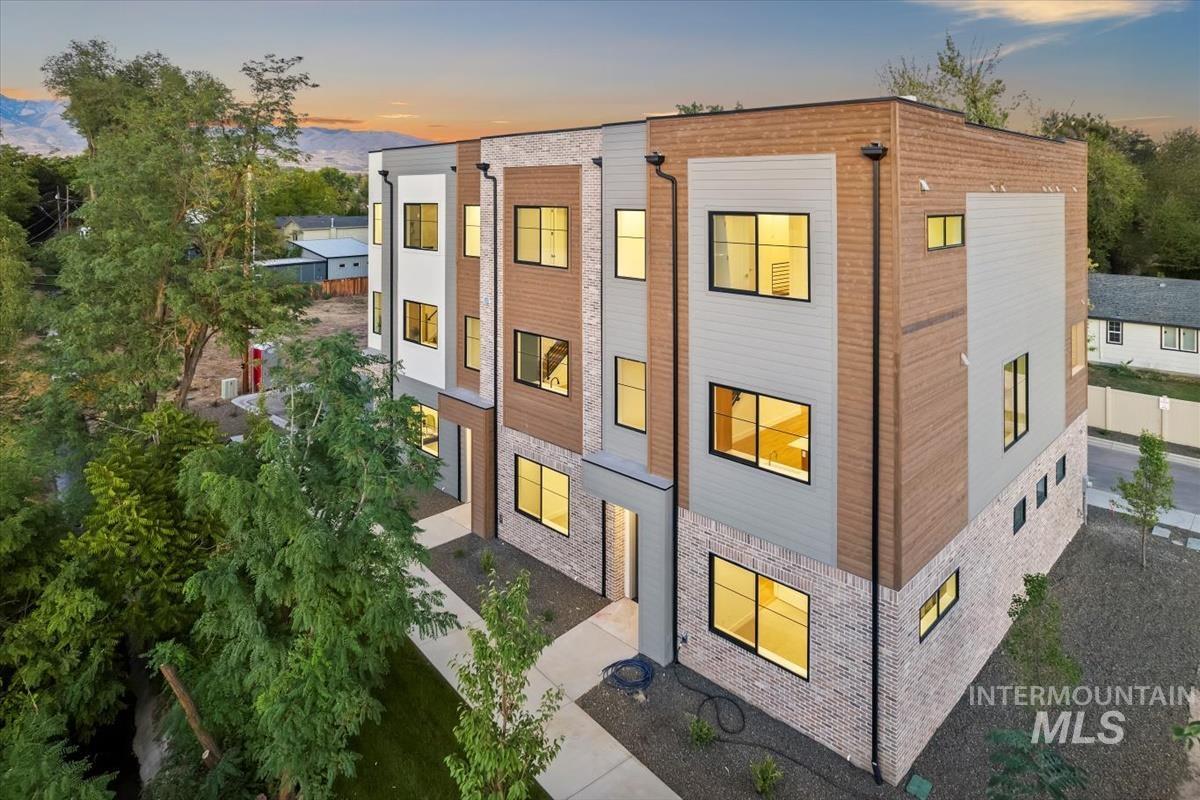 3249 W Moore Street, Boise, Idaho 83702, 3 Bedrooms, 3.5 Bathrooms, Residential For Sale, Price $729,900, 98987224