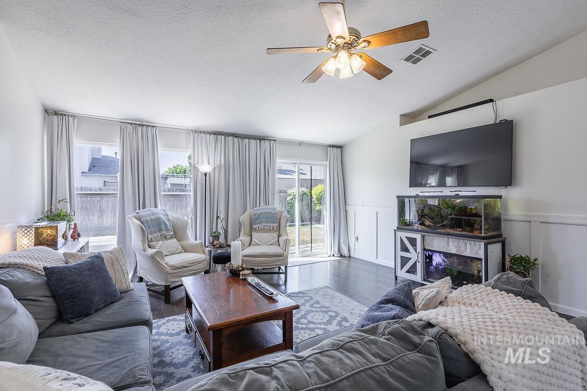 3200 Arcadian Dr, Caldwell, Idaho 83605, 3 Bedrooms, 2 Bathrooms, Residential For Sale, Price $354,900, 98987225