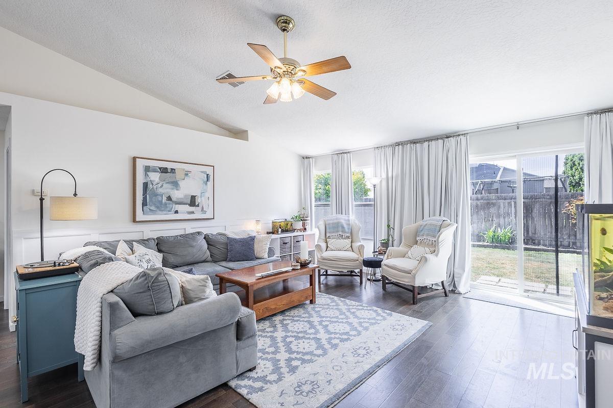 3200 Arcadian Dr, Caldwell, Idaho 83605, 3 Bedrooms, 2 Bathrooms, Residential For Sale, Price $354,900, 98987225