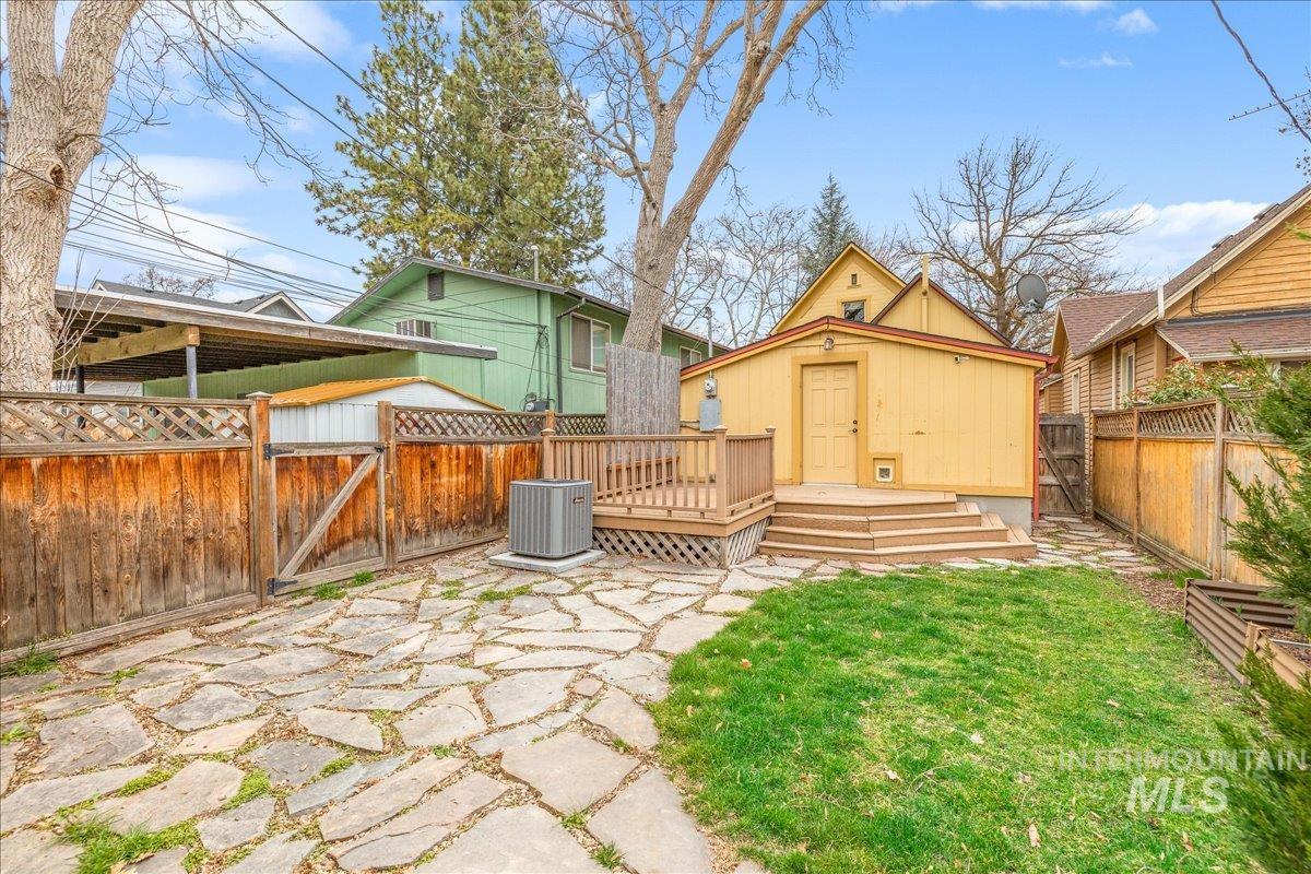 1403 N 7th Street, Boise, Idaho 83702, 3 Bedrooms, 1 Bathroom, Residential For Sale, Price $550,000, 98987226