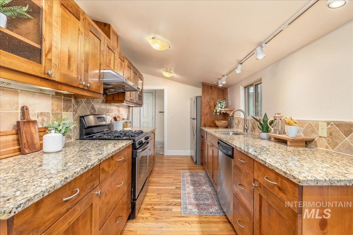 1403 N 7th Street, Boise, Idaho 83702, 3 Bedrooms, 1 Bathroom, Residential For Sale, Price $550,000, 98987226