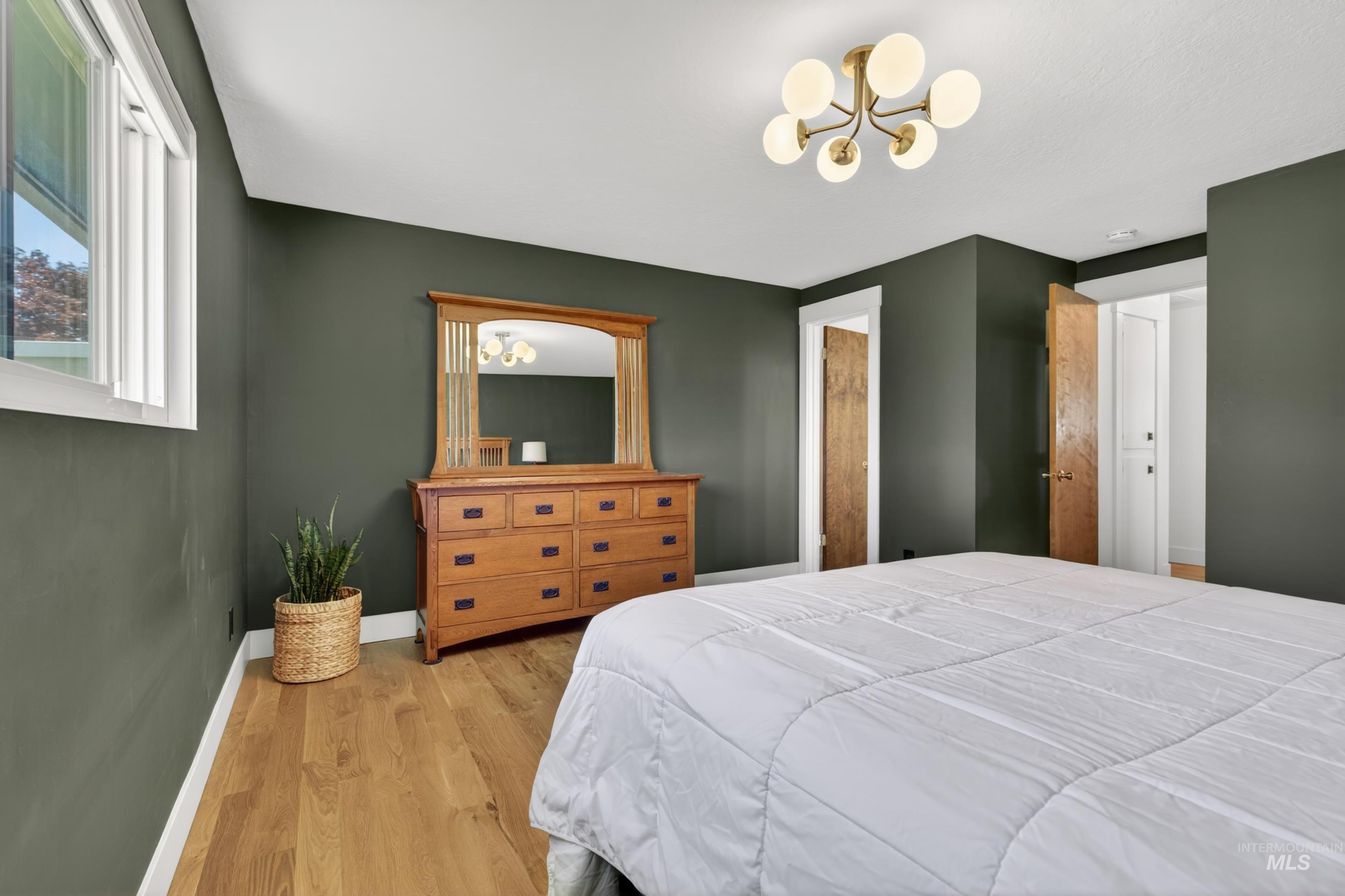9675 W Caraway Dr, Boise, Idaho 83704, 3 Bedrooms, 2 Bathrooms, Residential For Sale, Price $468,000, 98987231