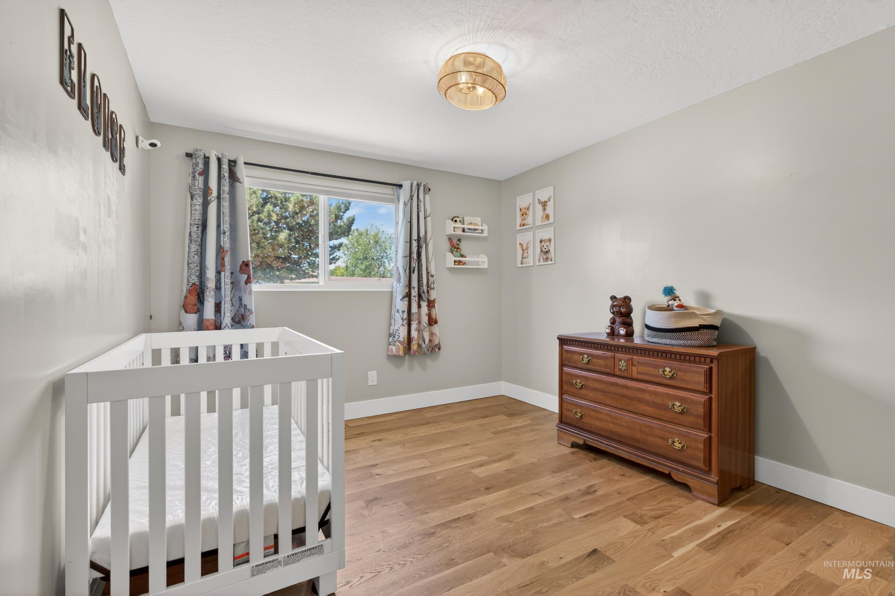 9675 W Caraway Dr, Boise, Idaho 83704, 3 Bedrooms, 2 Bathrooms, Residential For Sale, Price $468,000, 98987231