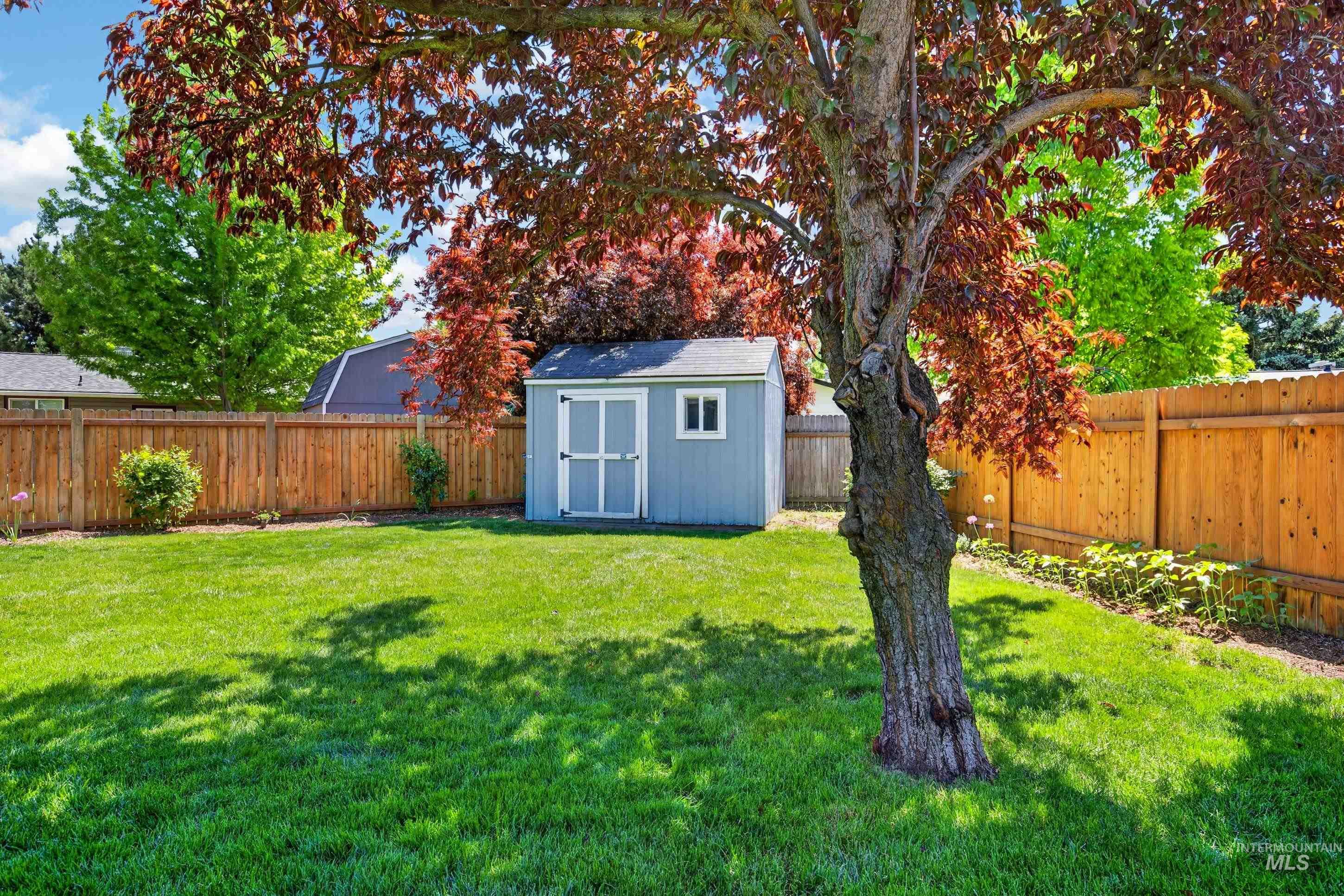 9675 W Caraway Dr, Boise, Idaho 83704, 3 Bedrooms, 2 Bathrooms, Residential For Sale, Price $468,000, 98987231