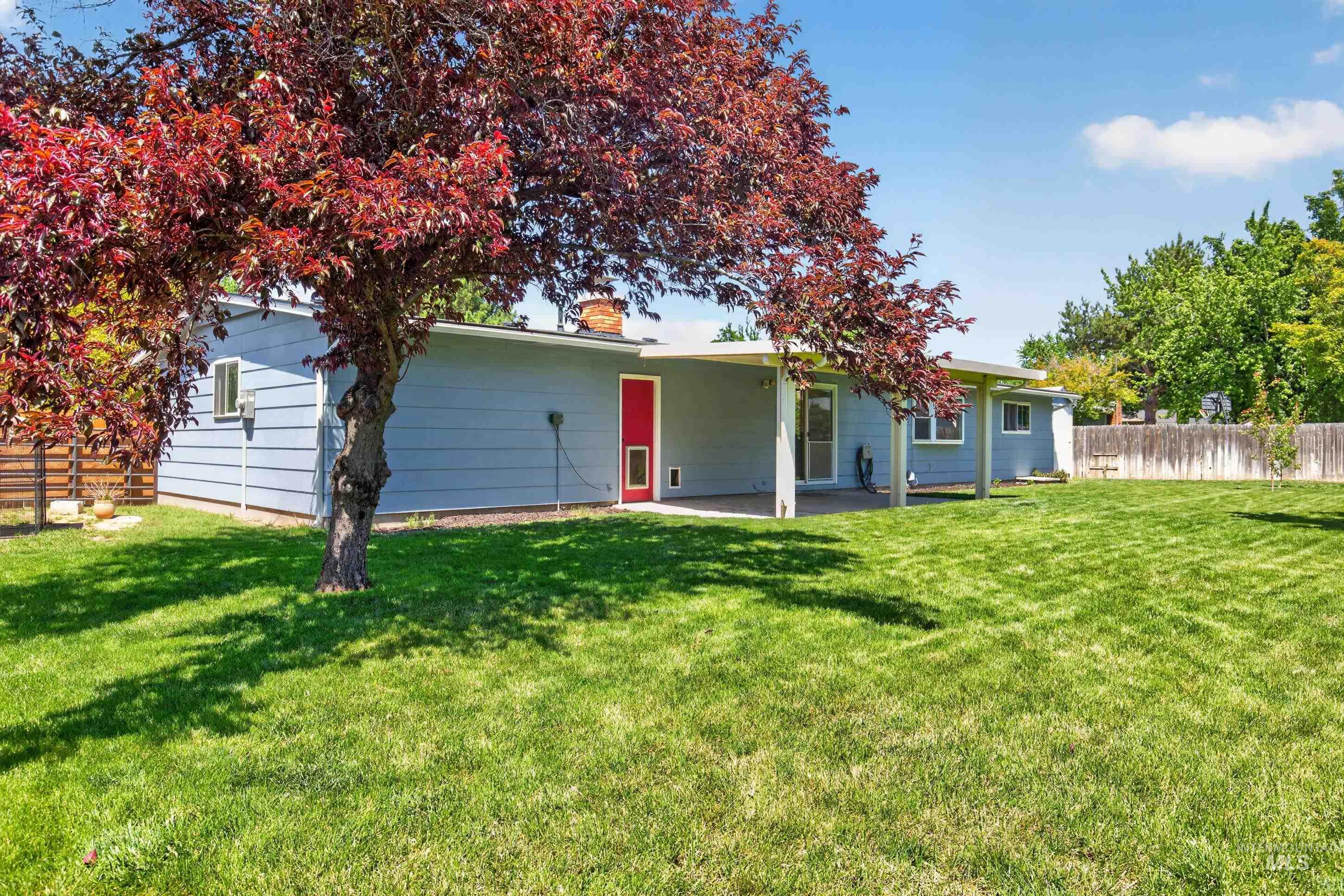 9675 W Caraway Dr, Boise, Idaho 83704, 3 Bedrooms, 2 Bathrooms, Residential For Sale, Price $468,000, 98987231