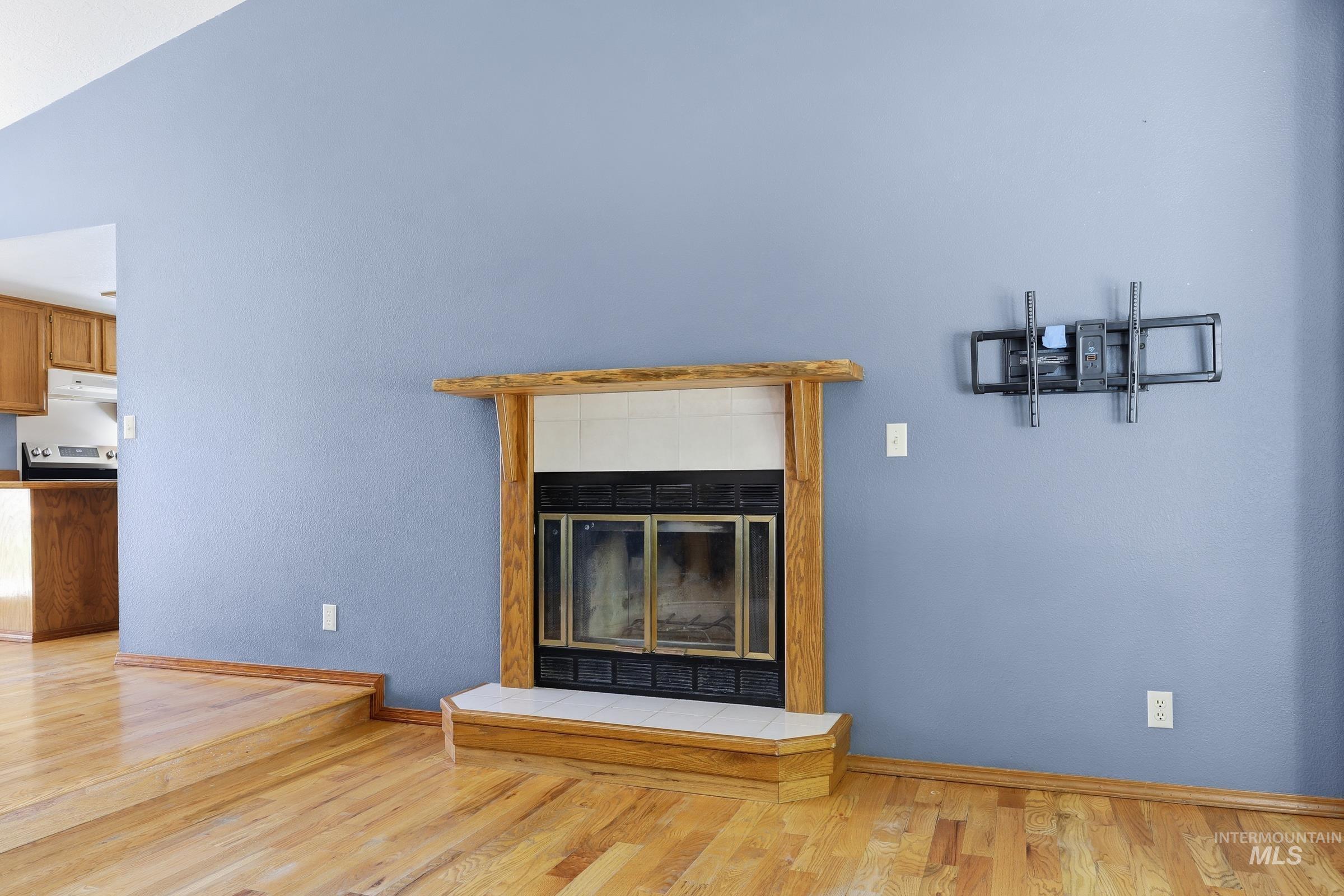 7924 W Amity Road, Boise, Idaho 83709, 3 Bedrooms, 2 Bathrooms, Residential For Sale, Price $387,900, 98987232