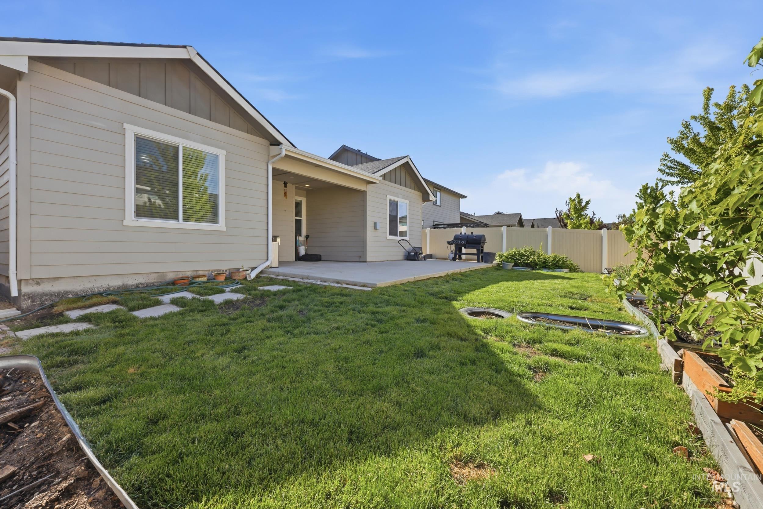8015 S Topaz Ridge Avenue, Boise, Idaho 83716, 4 Bedrooms, 3 Bathrooms, Residential For Sale, Price $669,900, 98987236
