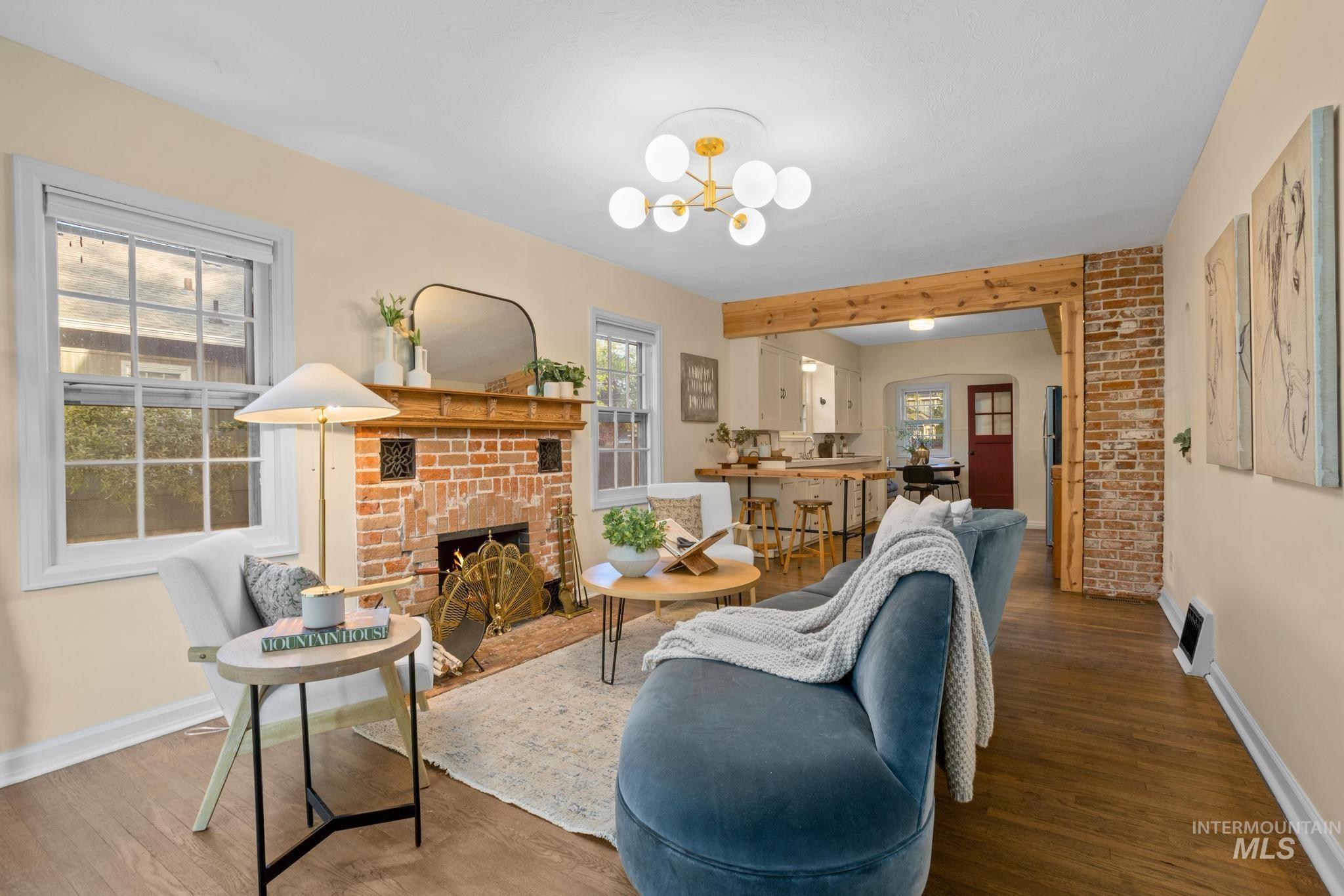 2413 W Woodlawn Ave, Boise, Idaho 83702-3853, 3 Bedrooms, 2 Bathrooms, Residential For Sale, Price $699,000, 98987237