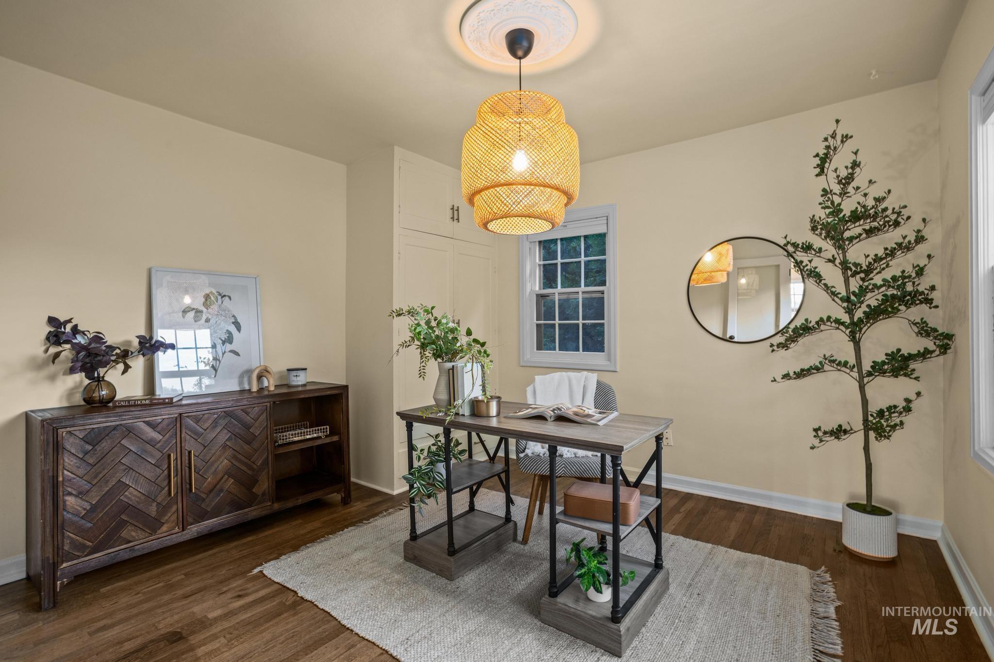 2413 W Woodlawn Ave, Boise, Idaho 83702-3853, 3 Bedrooms, 2 Bathrooms, Residential For Sale, Price $699,000, 98987237