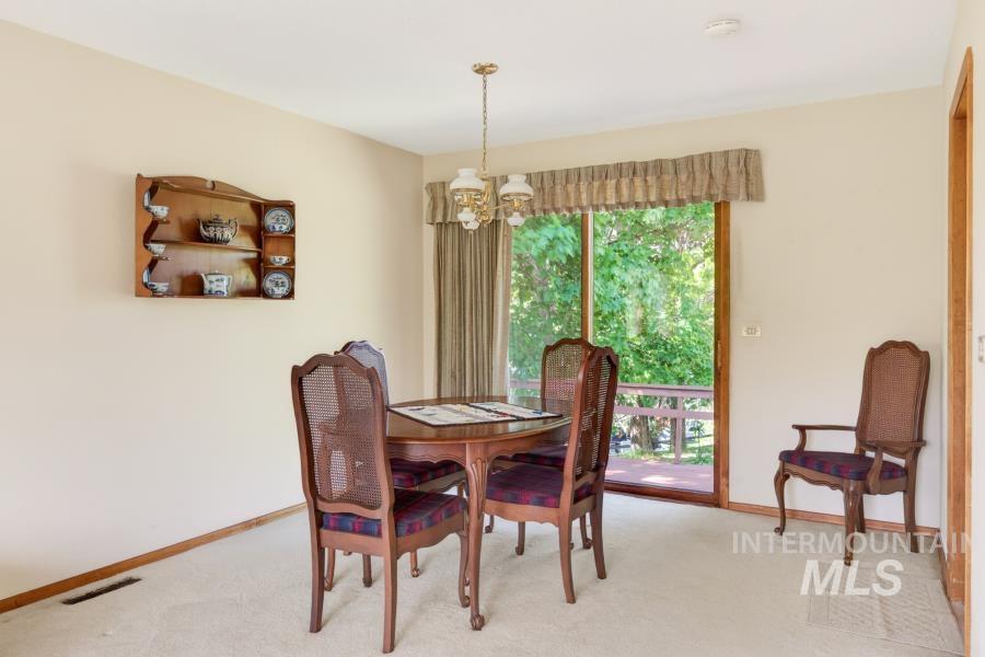 1825 Orchard Ave, Moscow, Idaho 83843, 3 Bedrooms, 2 Bathrooms, Residential For Sale, Price $572,000, 98987245