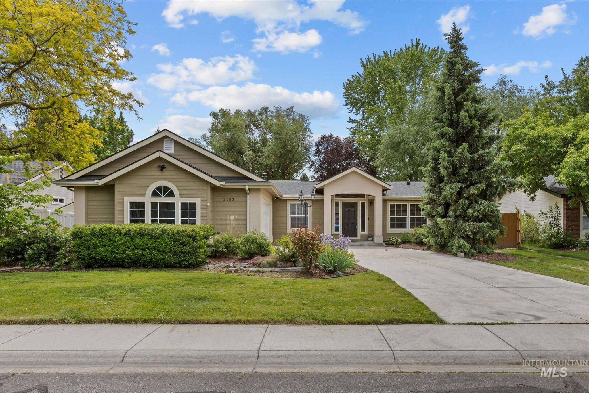 2183 E Celia Ct, Eagle, Idaho 83616, 4 Bedrooms, 2 Bathrooms, Residential For Sale, Price $550,000, 98987248