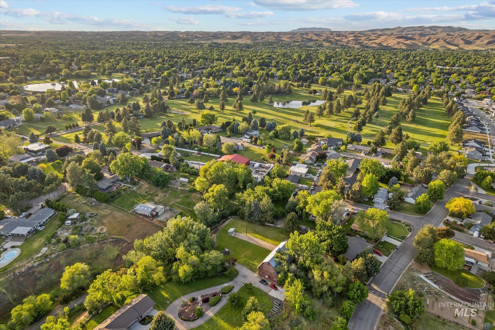 2183 E Celia Ct, Eagle, Idaho 83616, 4 Bedrooms, 2 Bathrooms, Residential For Sale, Price $550,000, 98987248