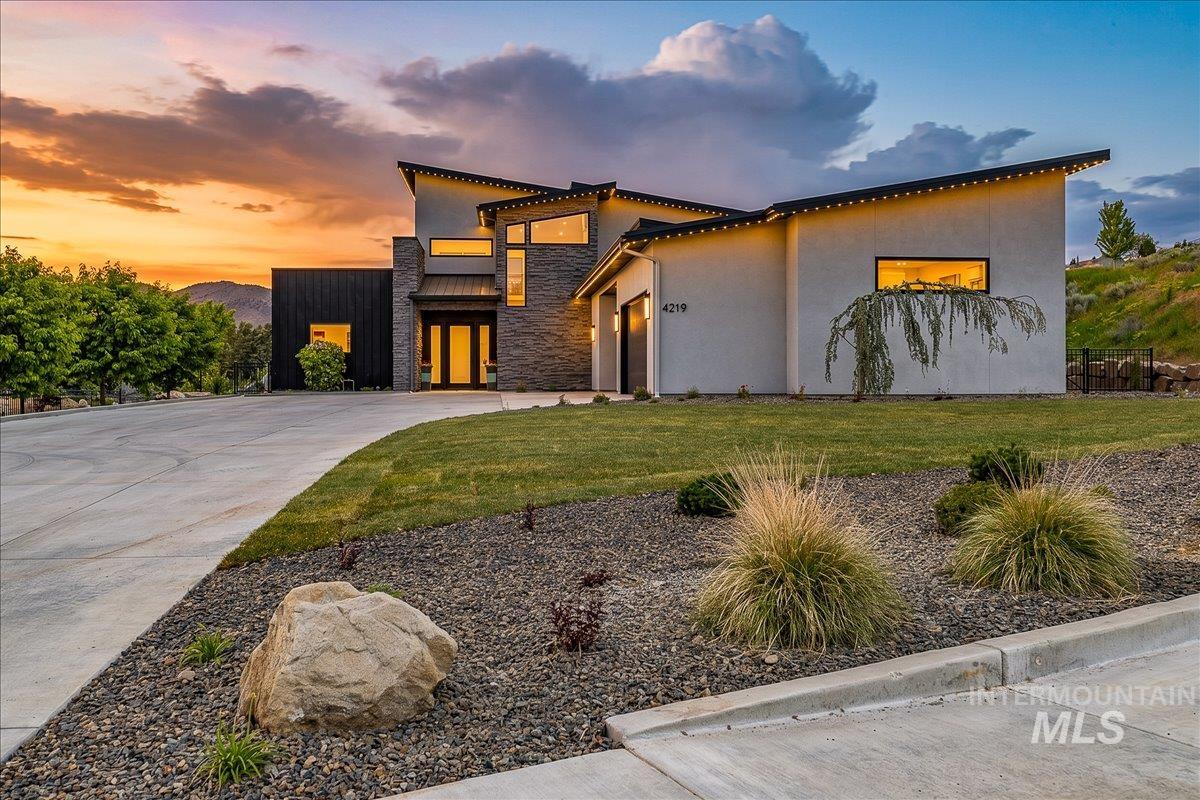 4219 N Goshawk Way, Boise, Idaho 83703, 4 Bedrooms, 3.5 Bathrooms, Residential For Sale, Price $1,700,000, 98987249