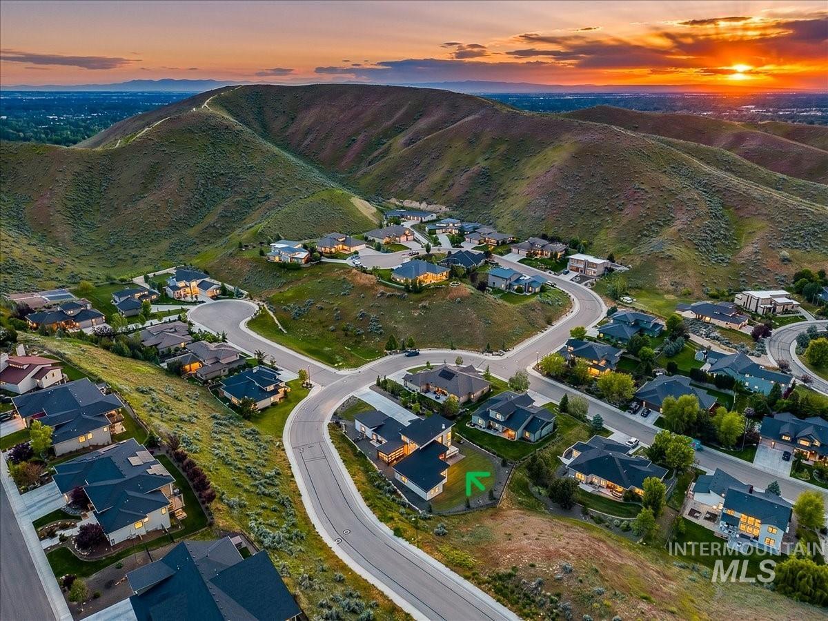 4219 N Goshawk Way, Boise, Idaho 83703, 4 Bedrooms, 3.5 Bathrooms, Residential For Sale, Price $1,700,000, 98987249