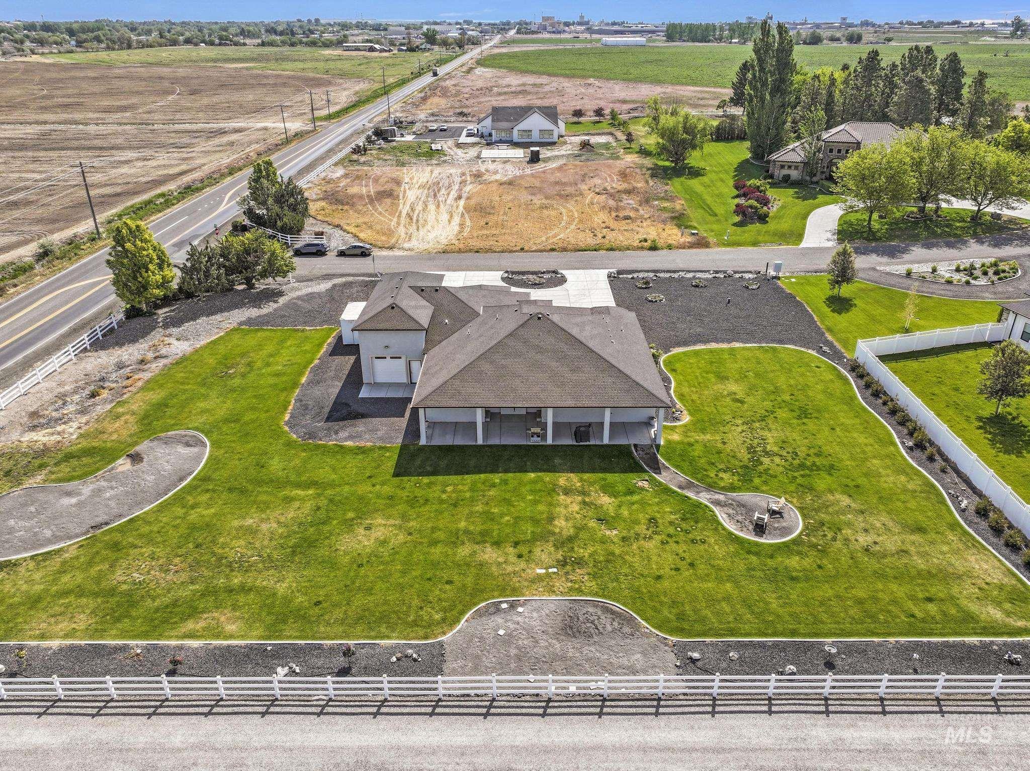 103 S 160 W, Jerome, Idaho 83338, 4 Bedrooms, 3.5 Bathrooms, Residential For Sale, Price $670,000, 98987250