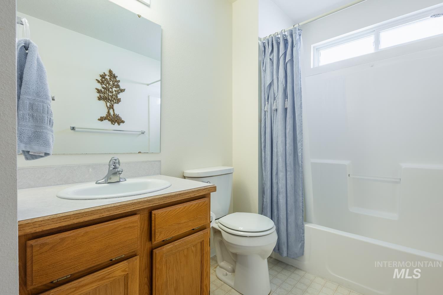 346 B St, Nampa, Idaho 83651, 3 Bedrooms, 2 Bathrooms, Residential For Sale, Price $299,000, 98987251