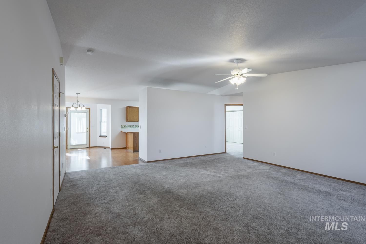 346 B St, Nampa, Idaho 83651, 3 Bedrooms, 2 Bathrooms, Residential For Sale, Price $299,000, 98987251