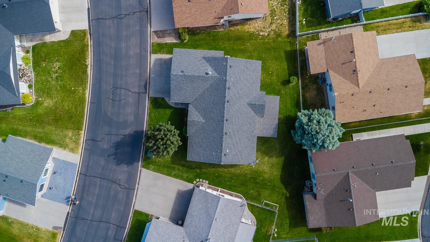 346 B St, Nampa, Idaho 83651, 3 Bedrooms, 2 Bathrooms, Residential For Sale, Price $299,000, 98987251