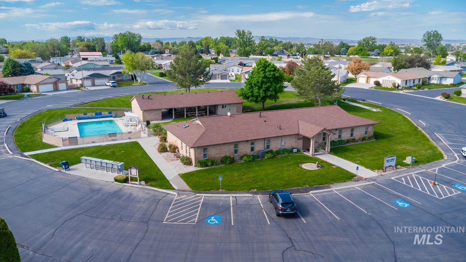 346 B St, Nampa, Idaho 83651, 3 Bedrooms, 2 Bathrooms, Residential For Sale, Price $299,000, 98987251