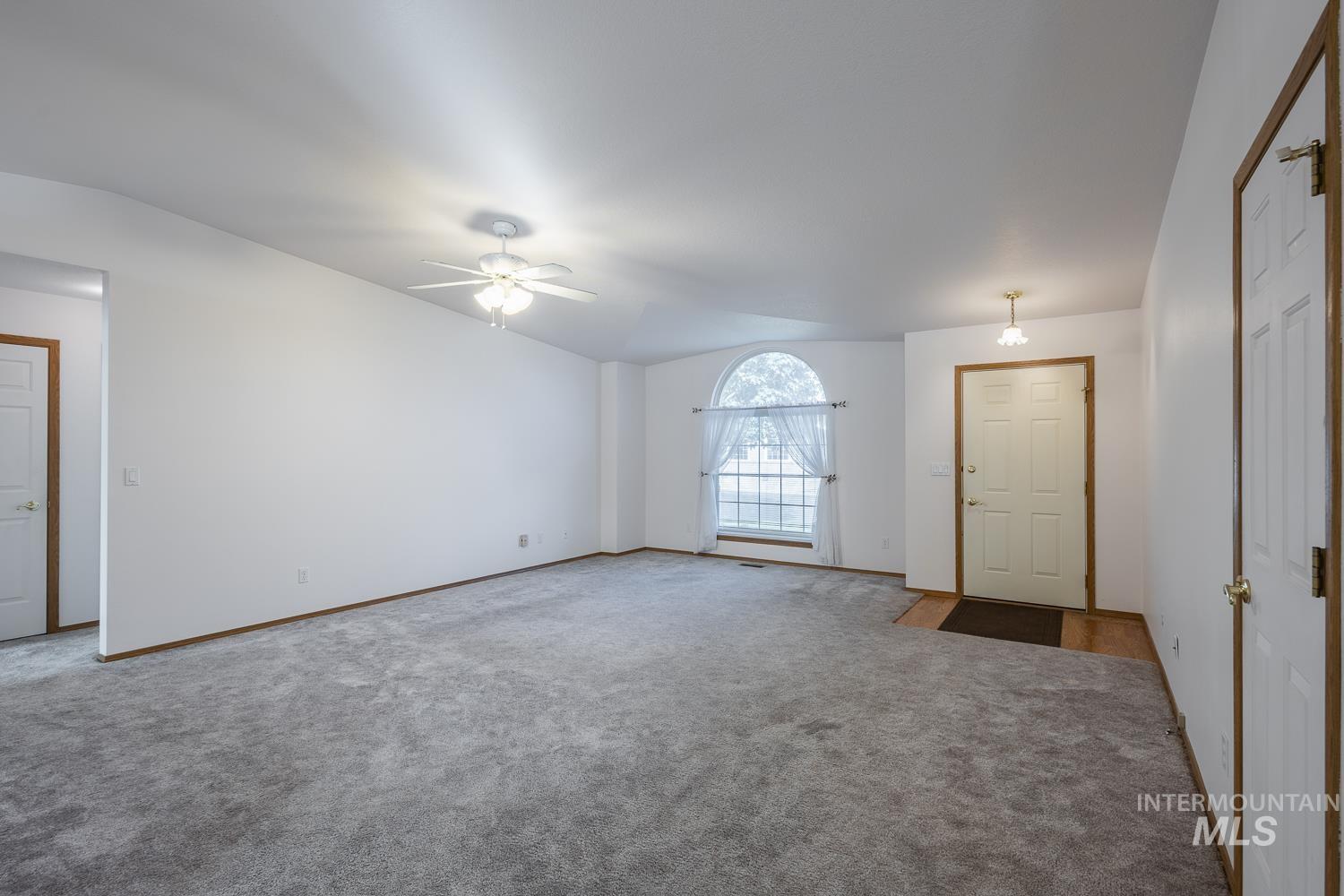 346 B St, Nampa, Idaho 83651, 3 Bedrooms, 2 Bathrooms, Residential For Sale, Price $299,000, 98987251